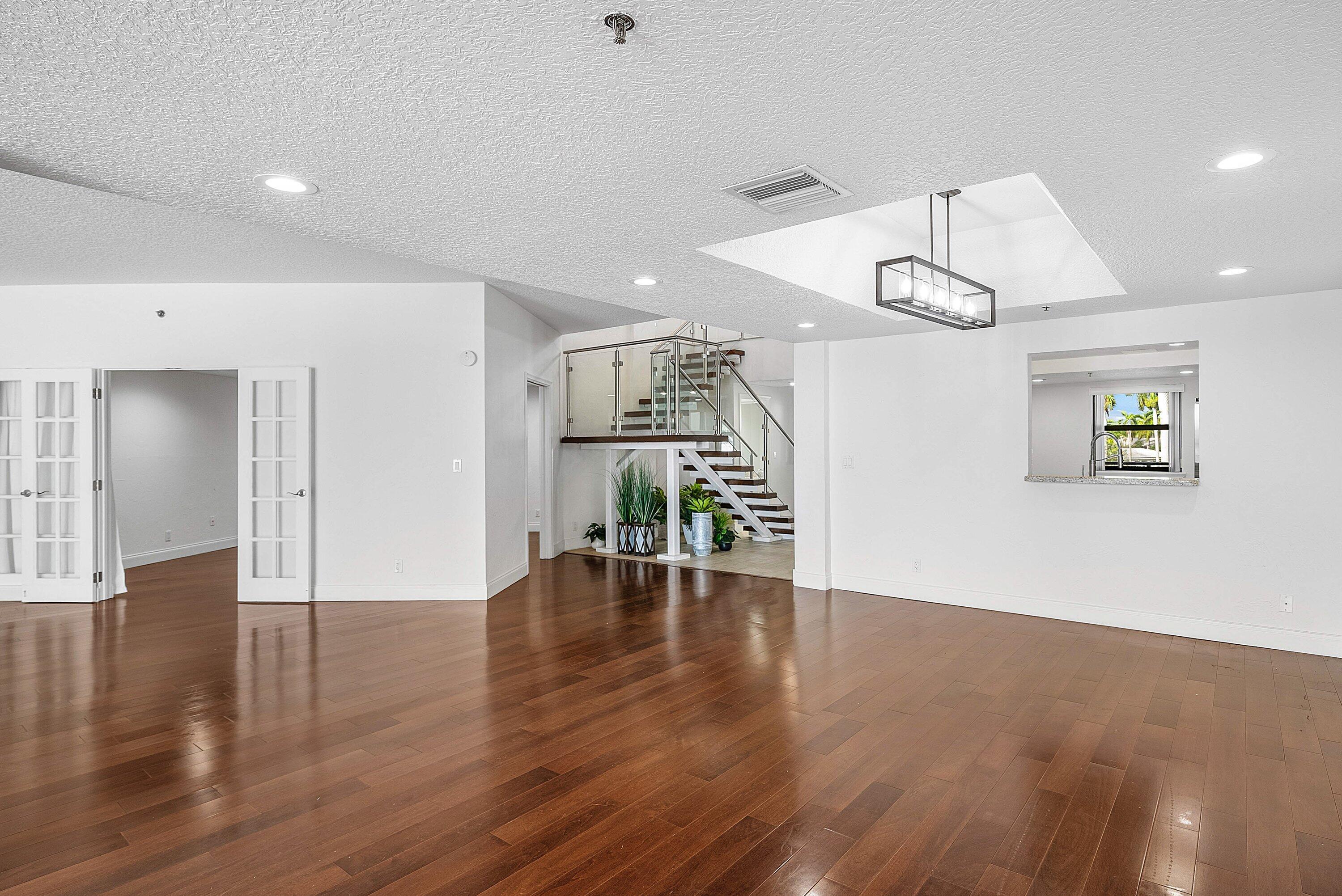 DELRAY HARBOR CLUB CONDO - Residential