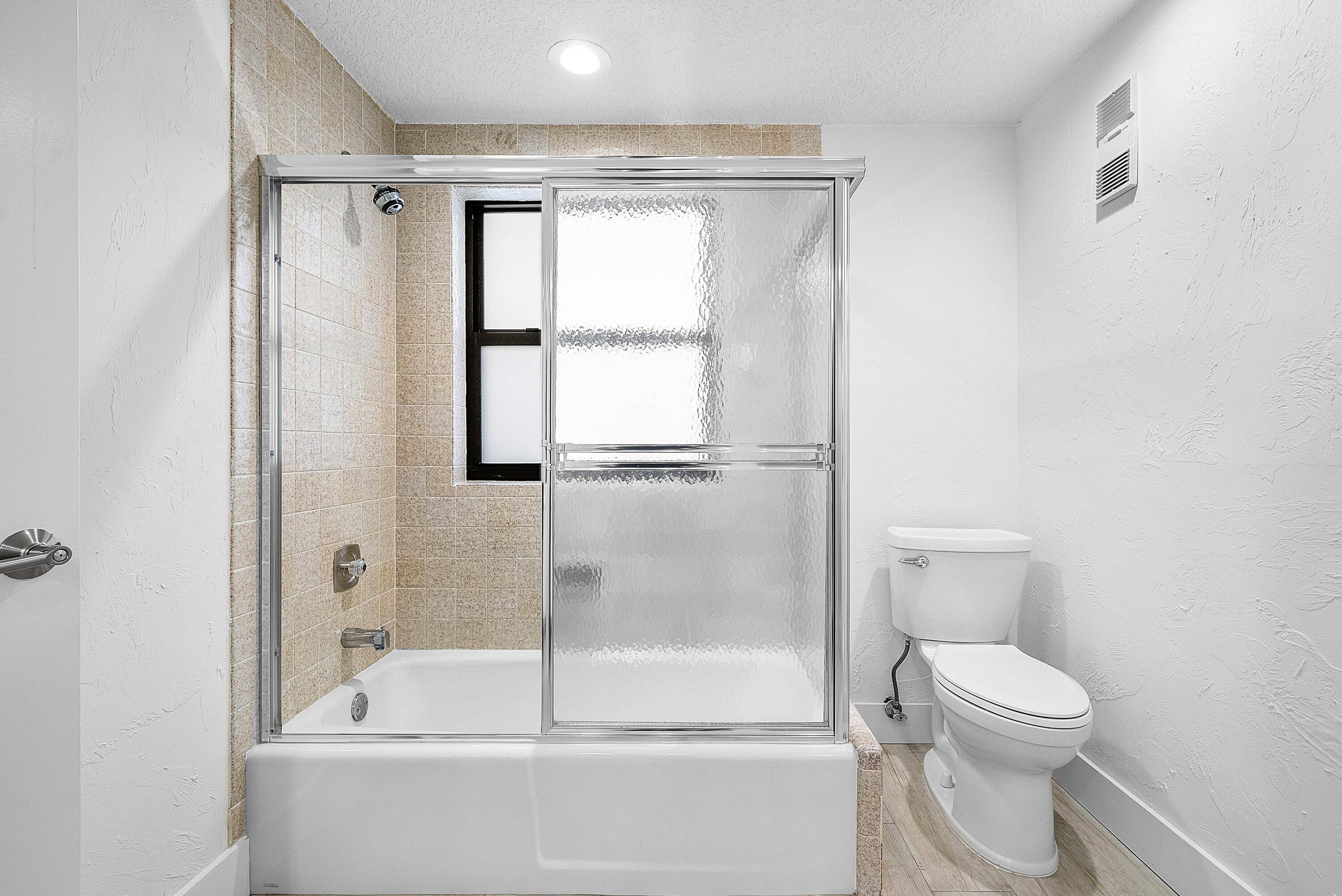 DELRAY HARBOR CLUB CONDO - Residential