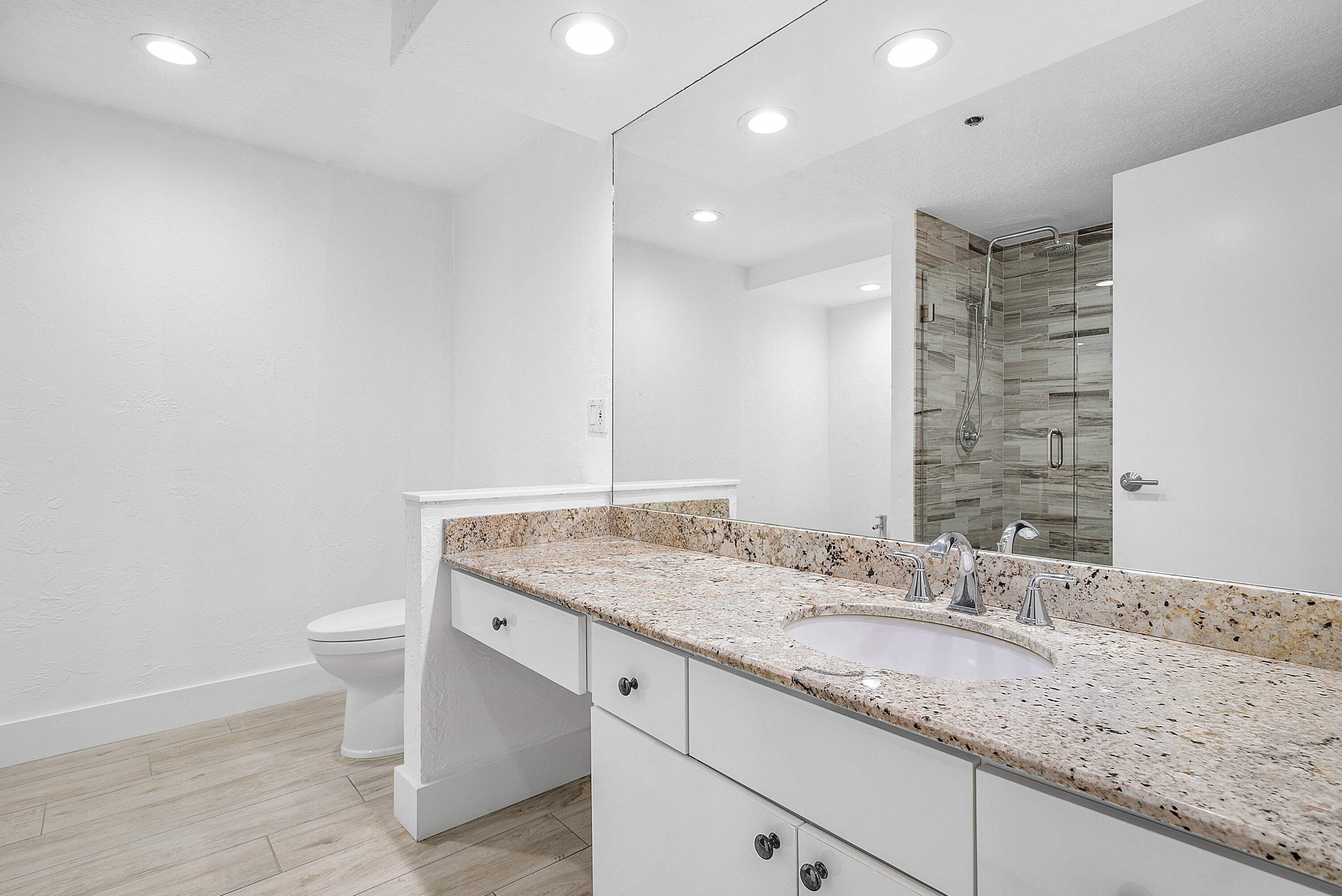 DELRAY HARBOR CLUB CONDO - Residential