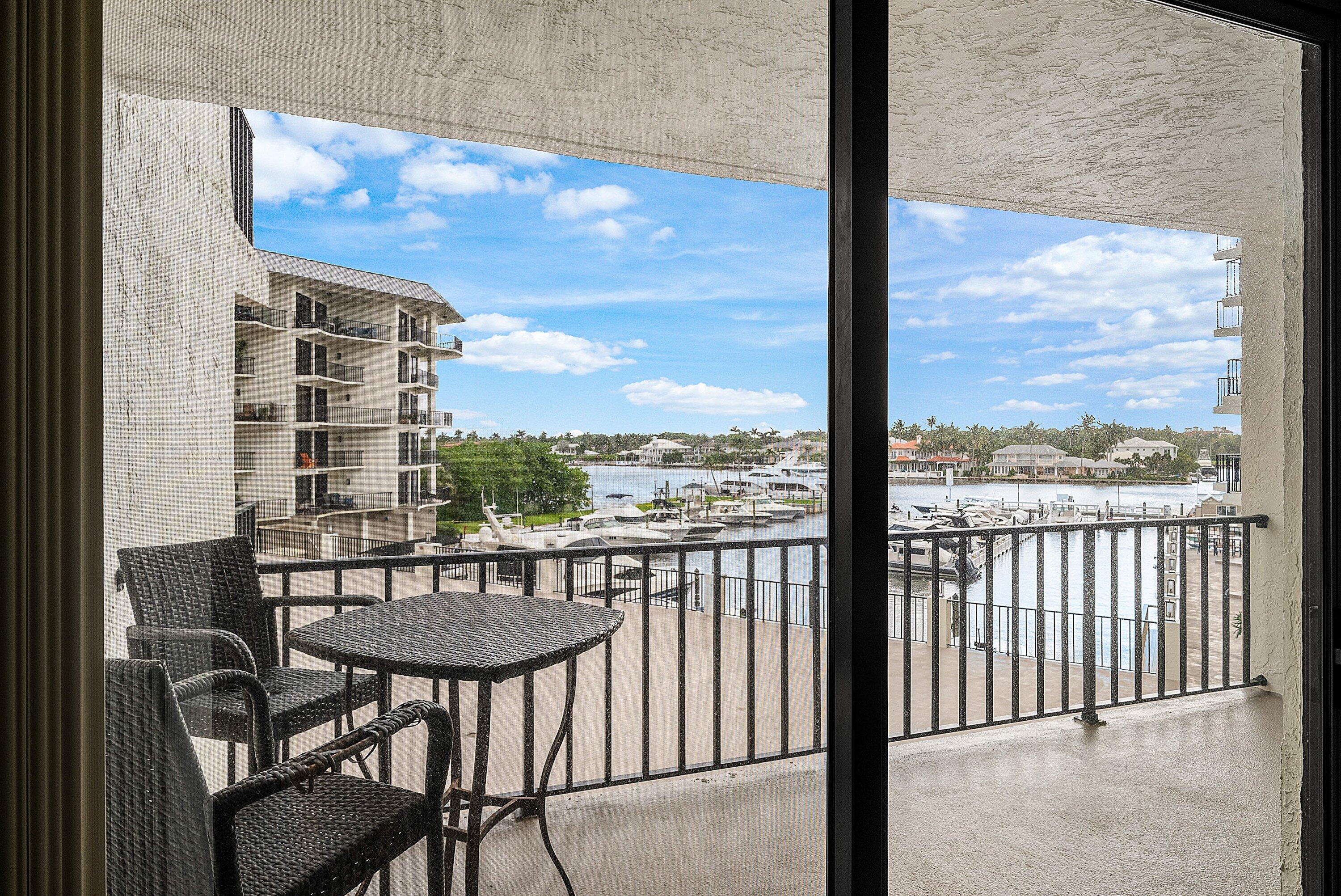 DELRAY HARBOR CLUB CONDO - Residential