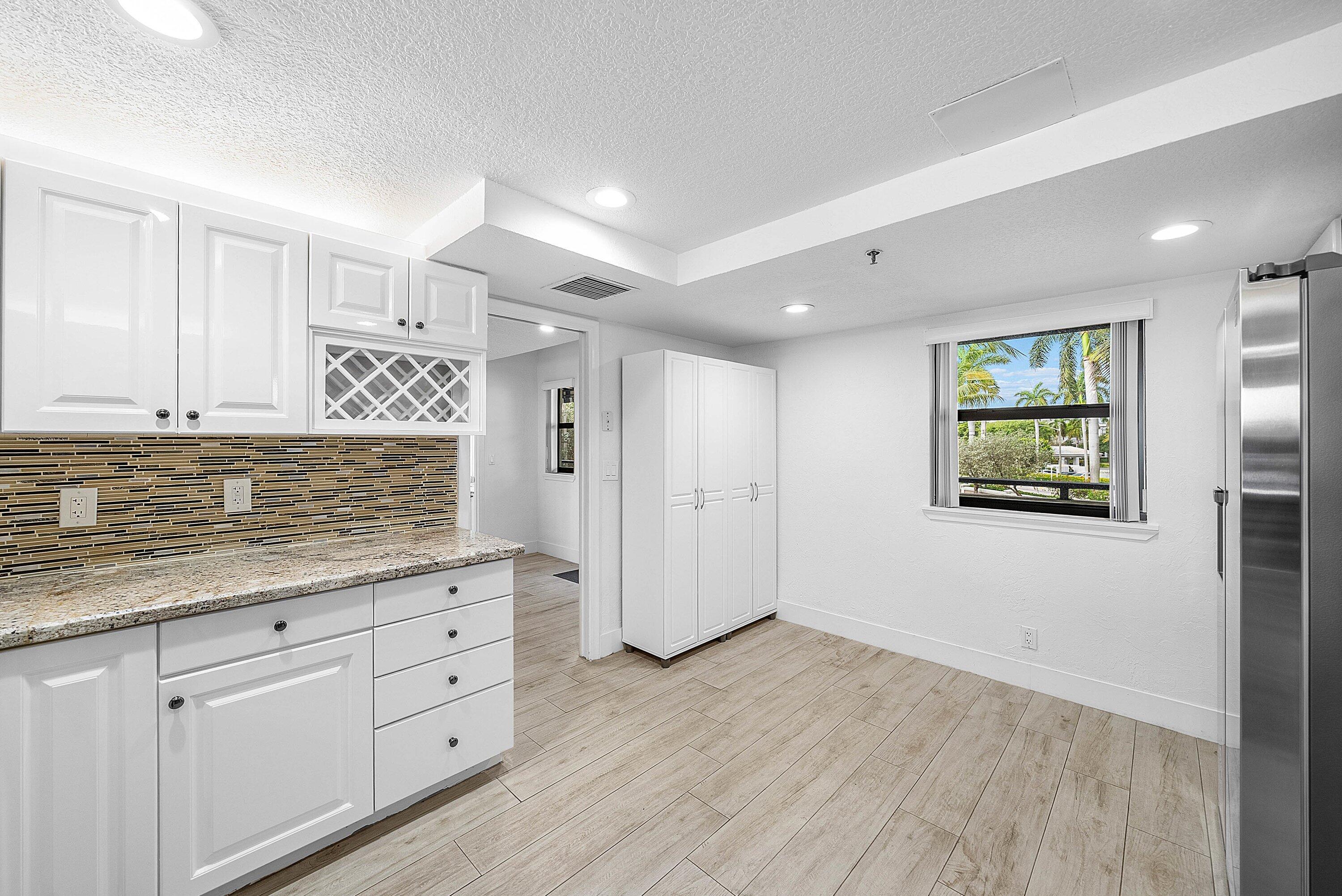 DELRAY HARBOR CLUB CONDO - Residential