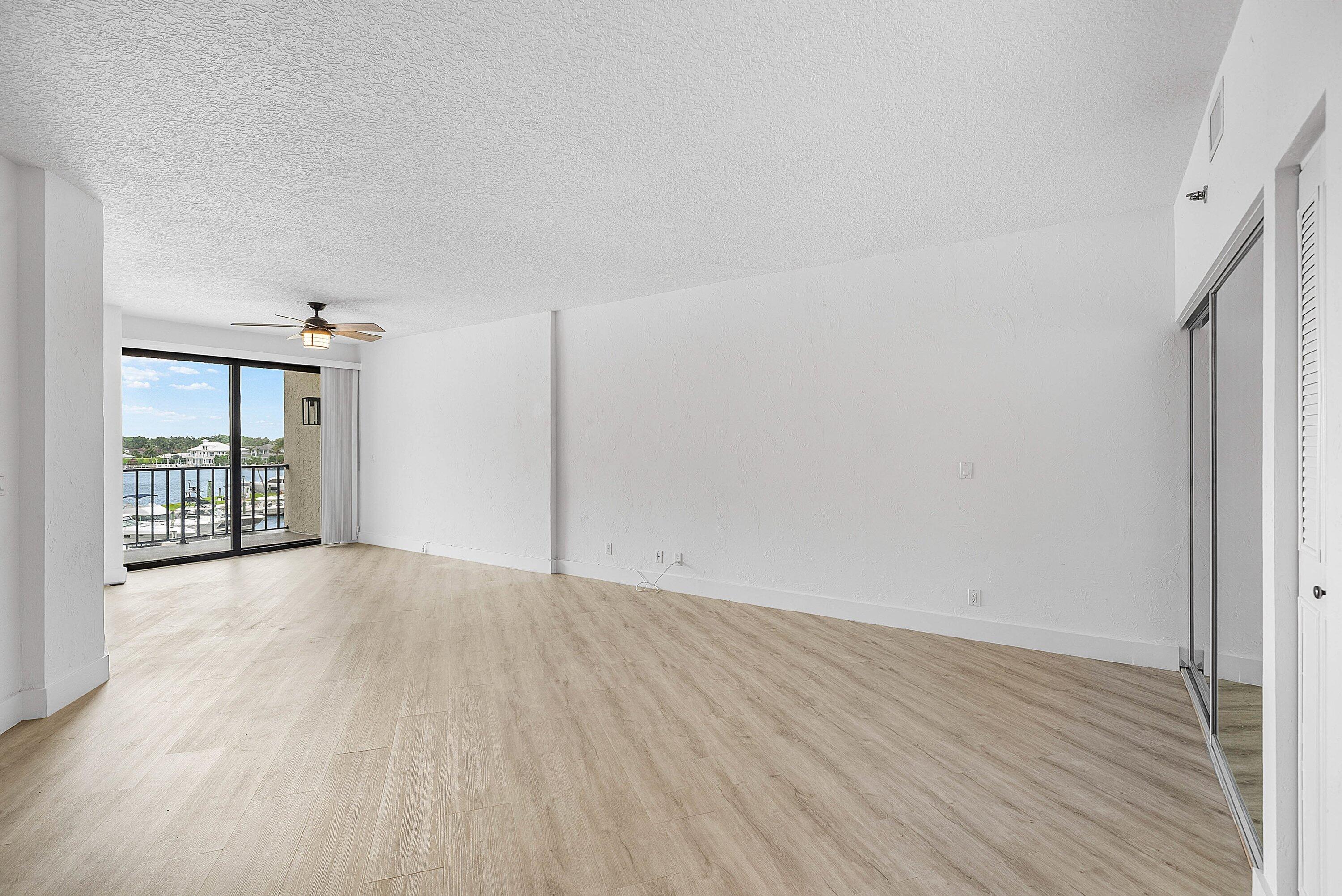 DELRAY HARBOR CLUB CONDO - Residential