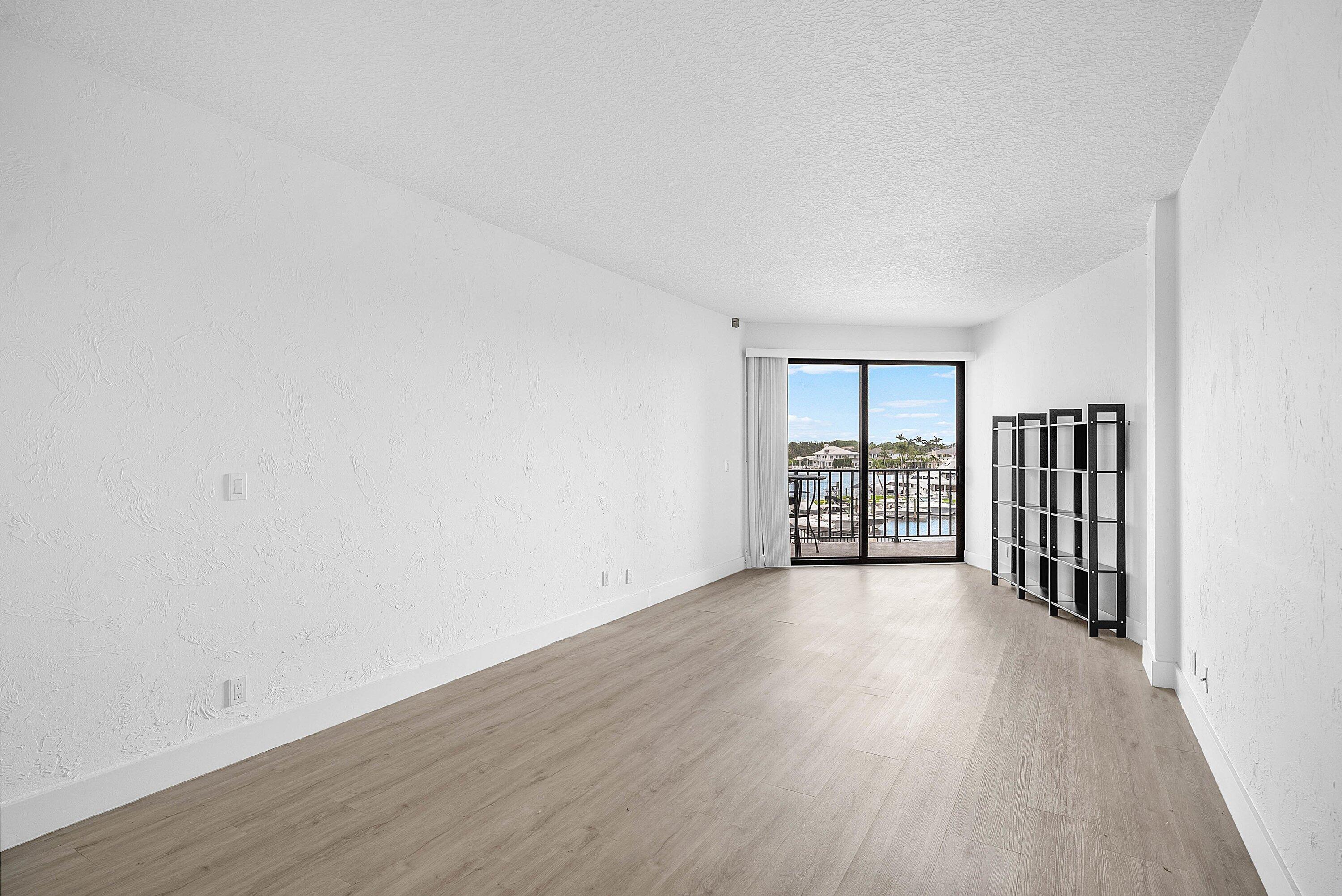 DELRAY HARBOR CLUB CONDO - Residential