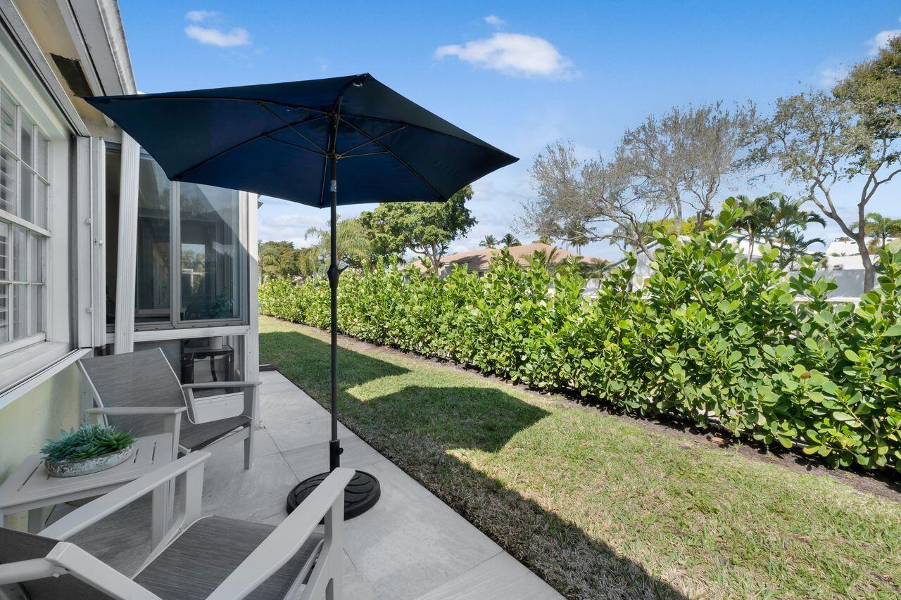 ST TROPEZ AT BOCA GOLF VILLAS CONDO - Residential