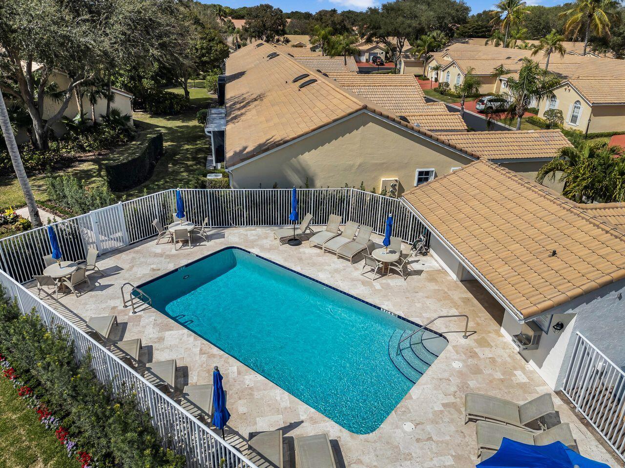 ST TROPEZ AT BOCA GOLF VILLAS CONDO - Residential