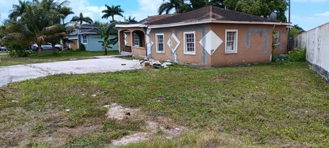 542 SE 6th Drive, Belle Glade, FL 33430 - MLS#: R11089394
