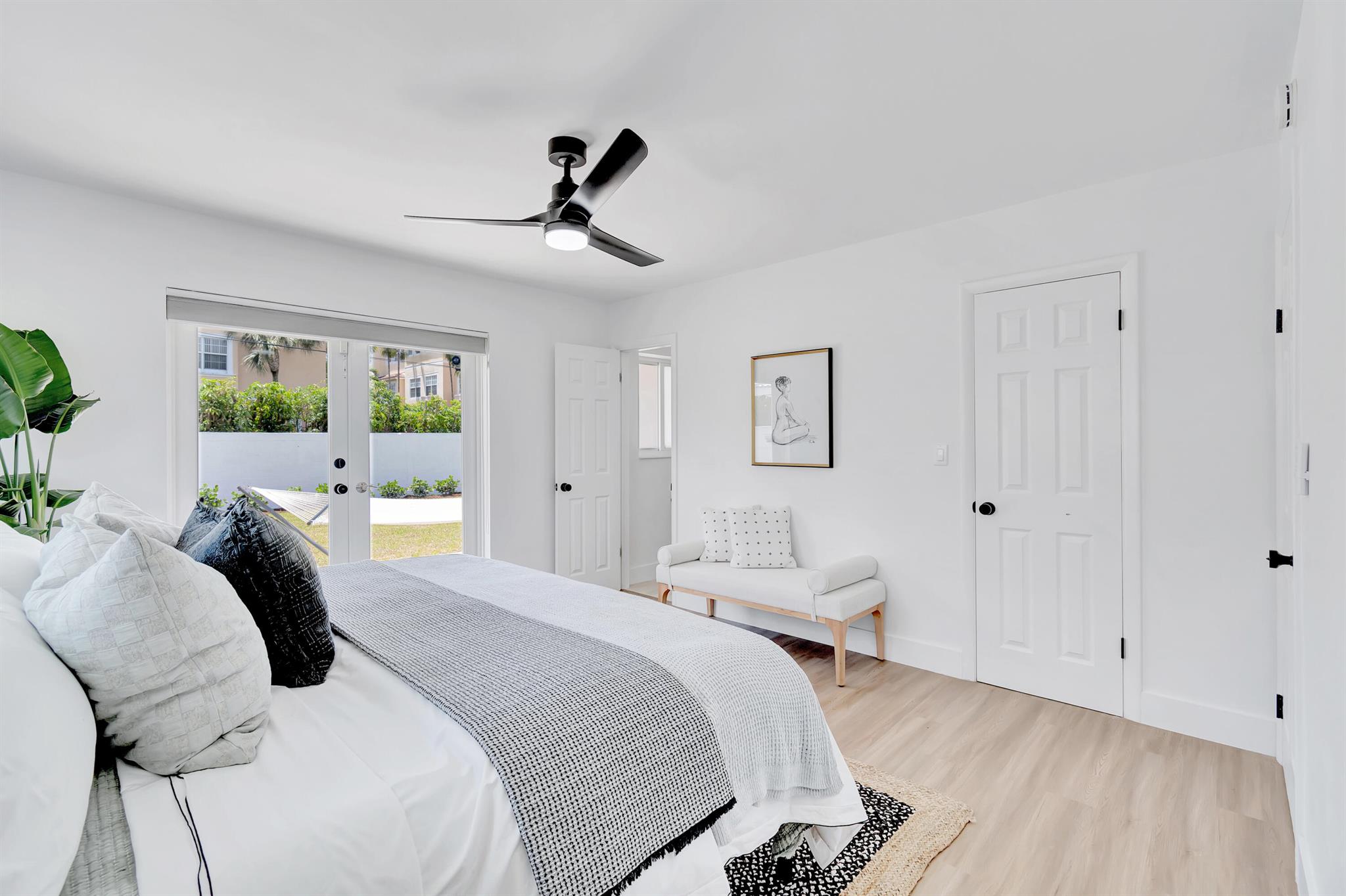 LAS PALMAS PARK - Residential