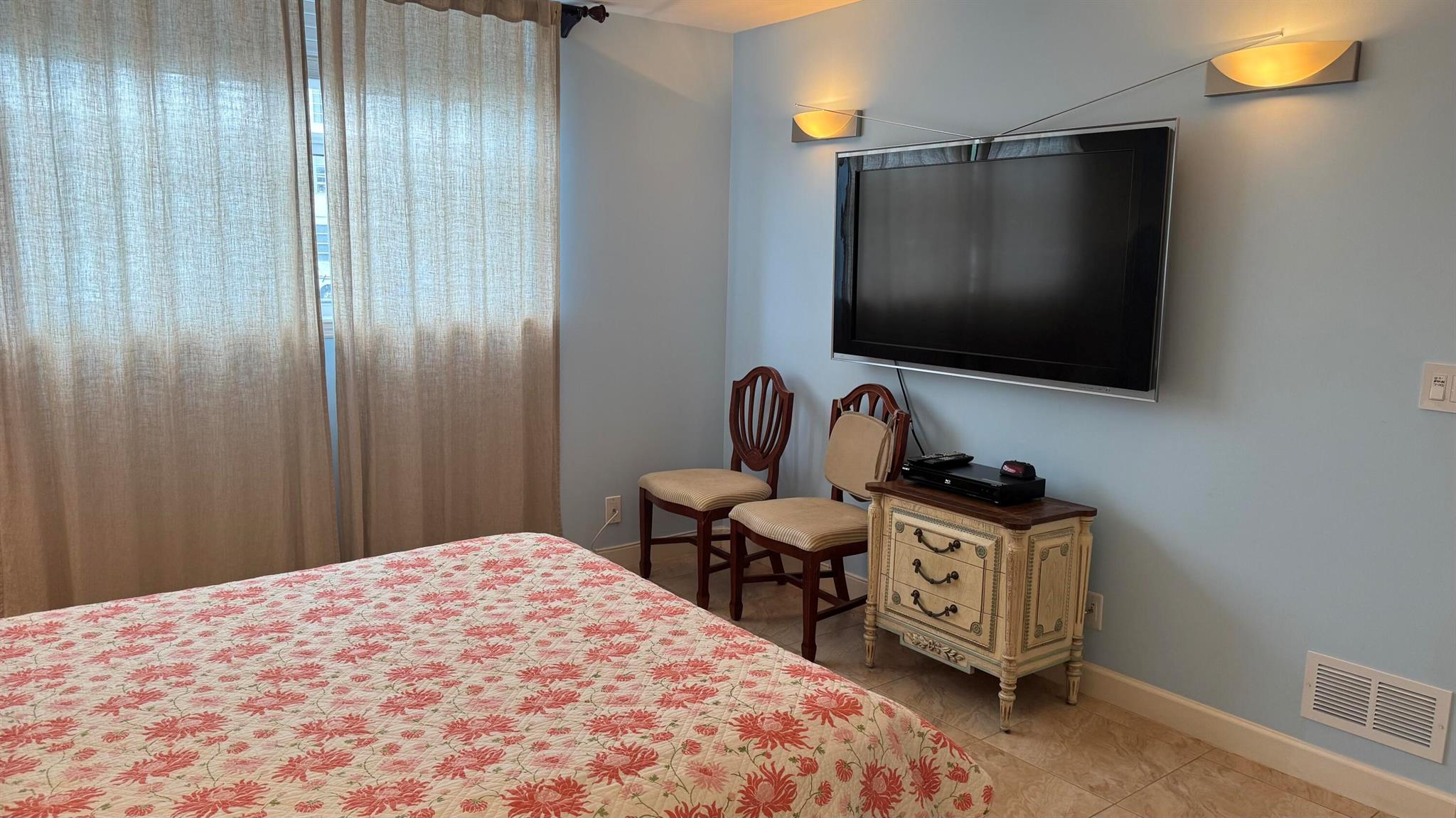 SOMERSET - Residential Lease