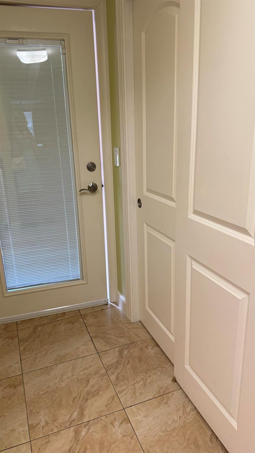 SOMERSET - Residential Lease
