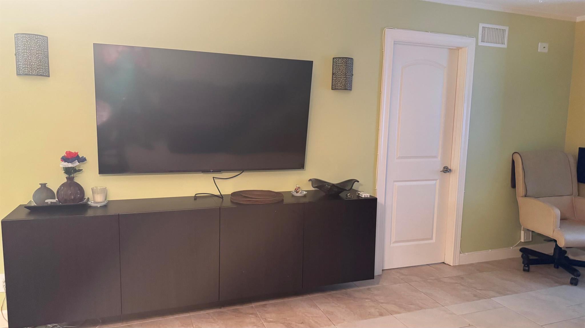 SOMERSET - Residential Lease