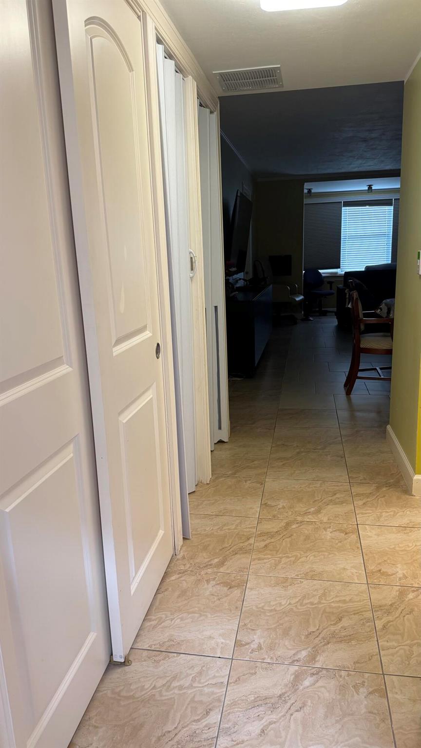 SOMERSET - Residential Lease