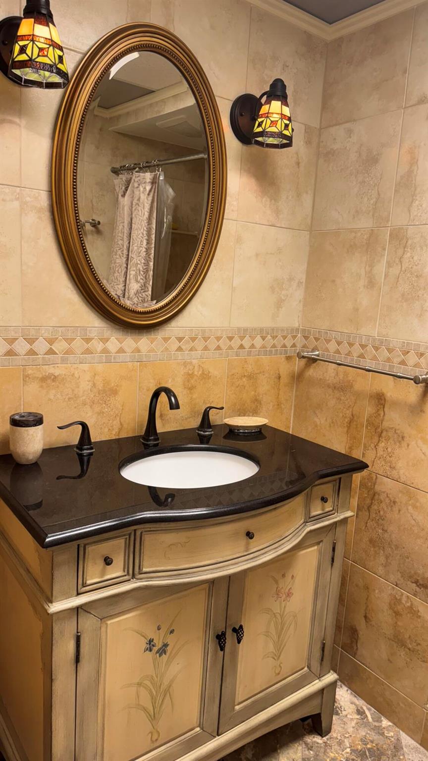 SOMERSET - Residential Lease