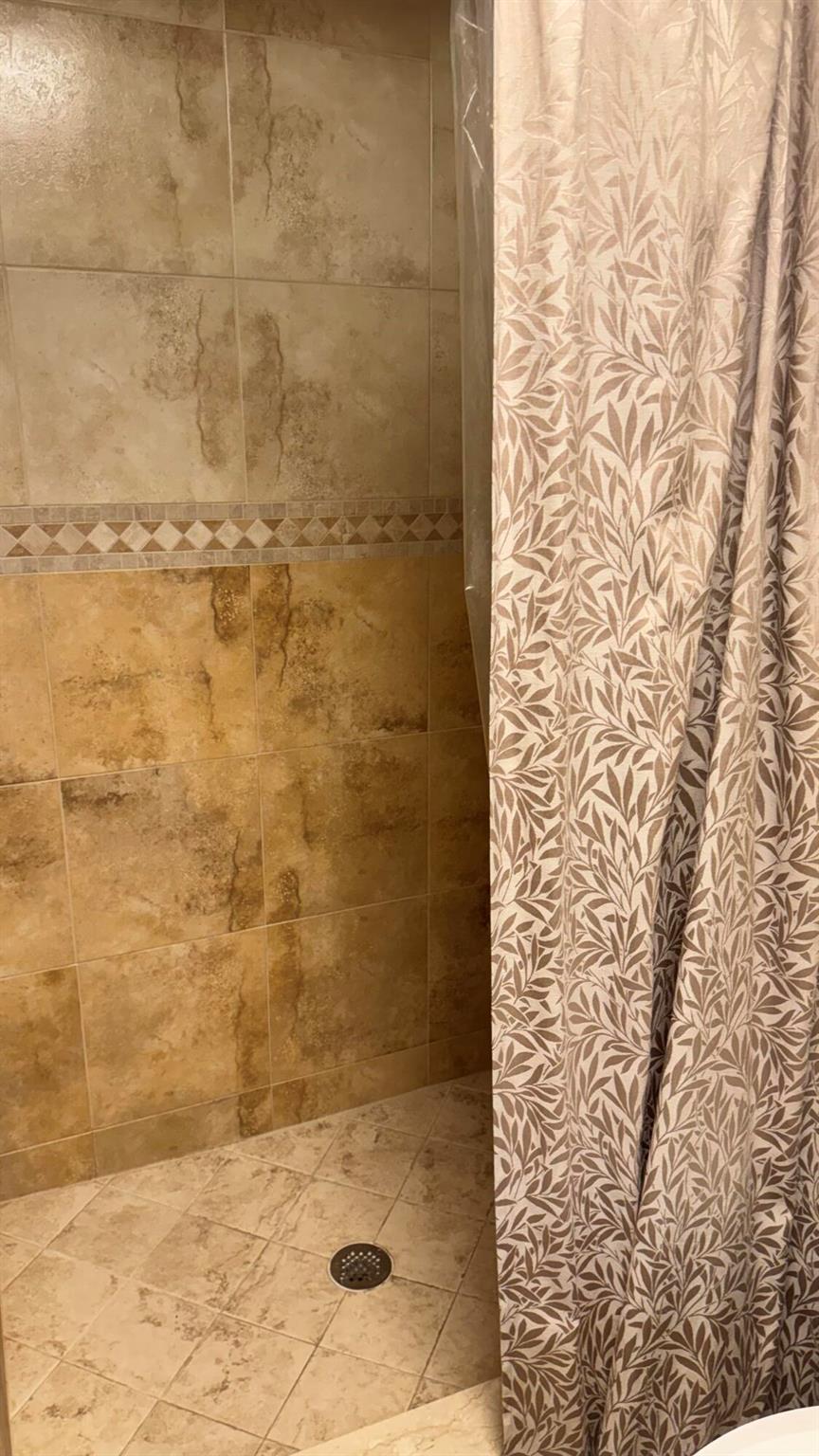 SOMERSET - Residential Lease