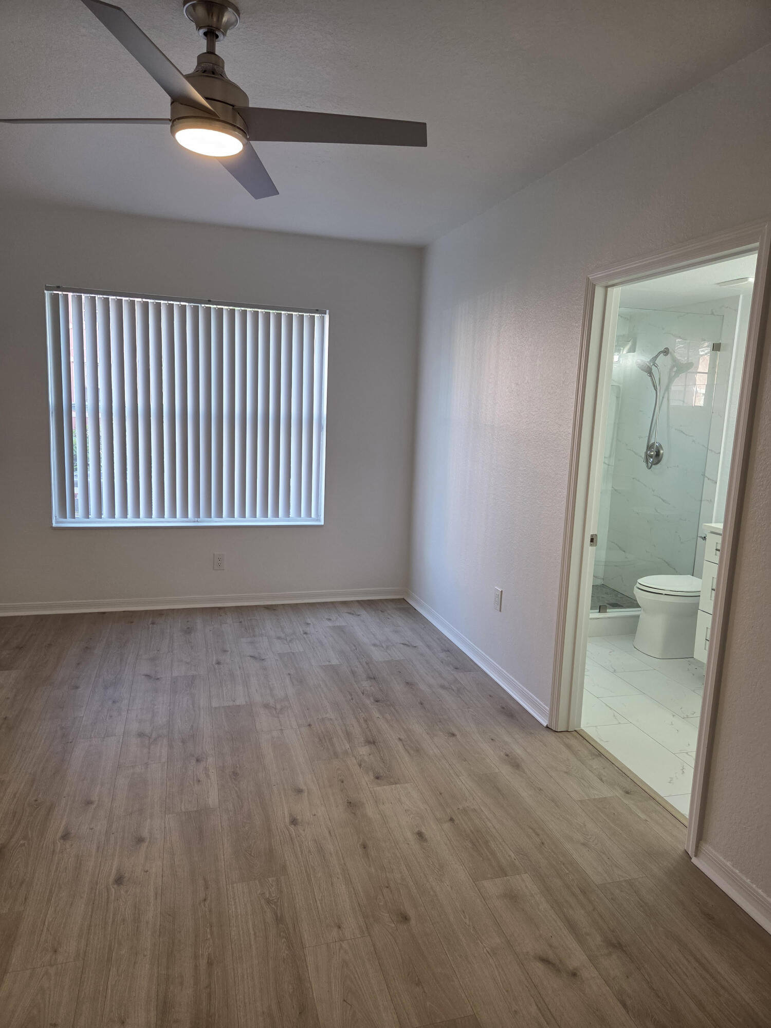 164 SW Peacock Boulevard 33102