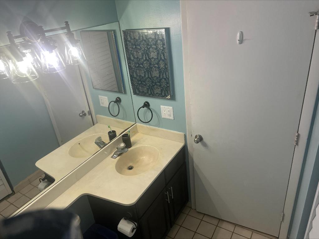 ANCHORAGE ON THE ST LUCIE, A CONDOMINIUM - Residential