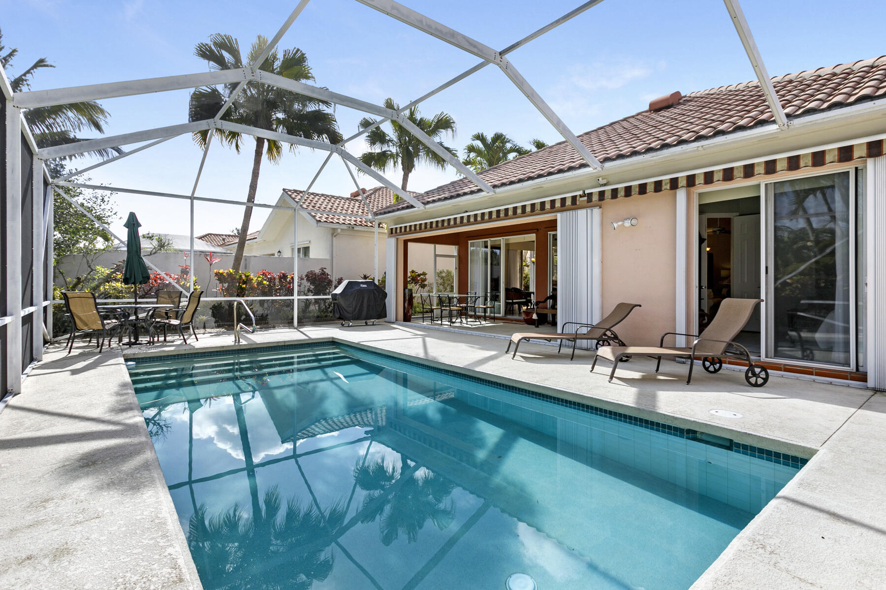 RIVERWALK 13 - Residential