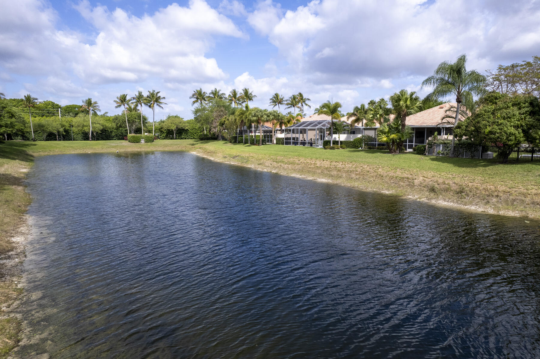 RIVERWALK 13 - Residential