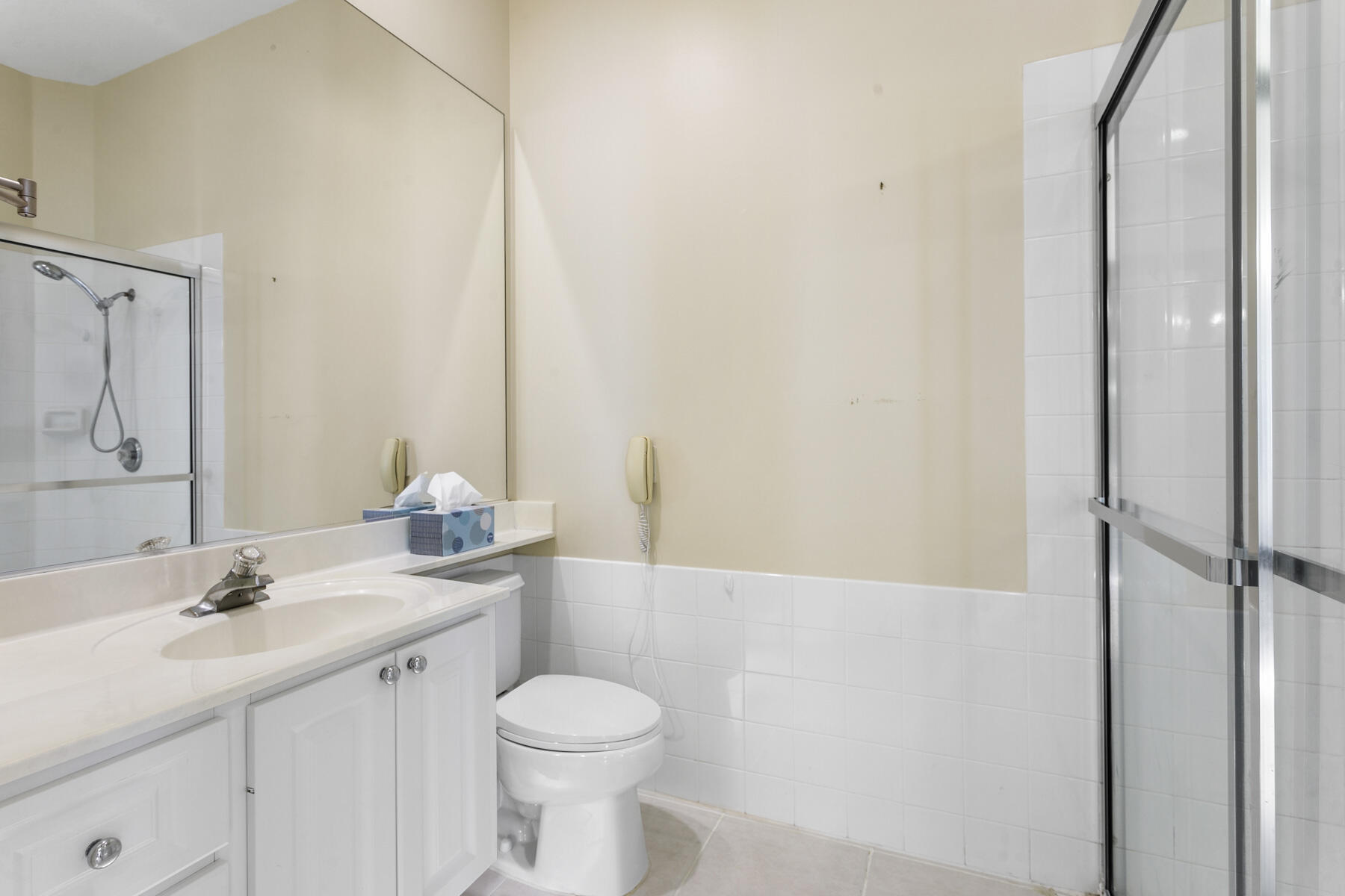 RIVERWALK 13 - Residential