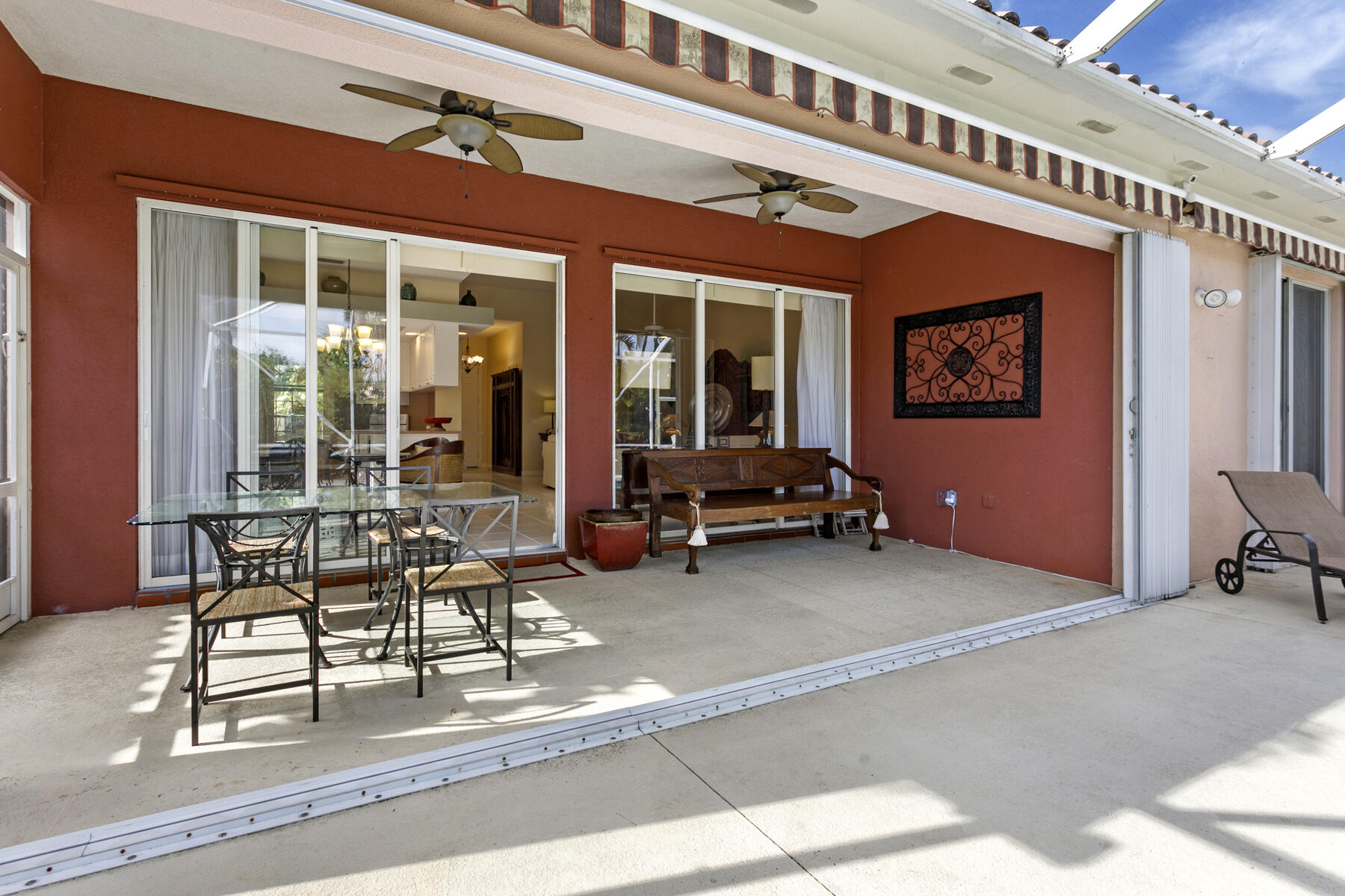 RIVERWALK 13 - Residential