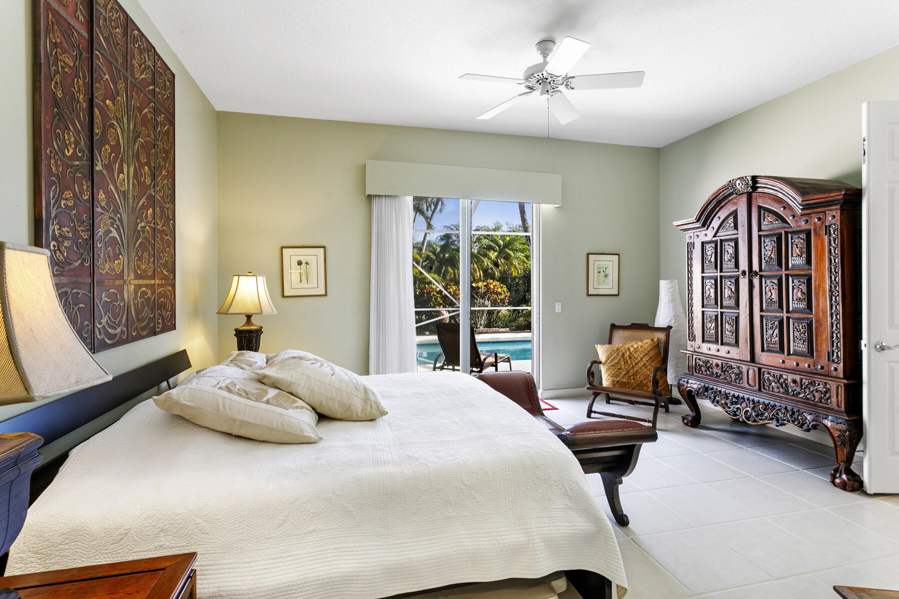 RIVERWALK 13 - Residential