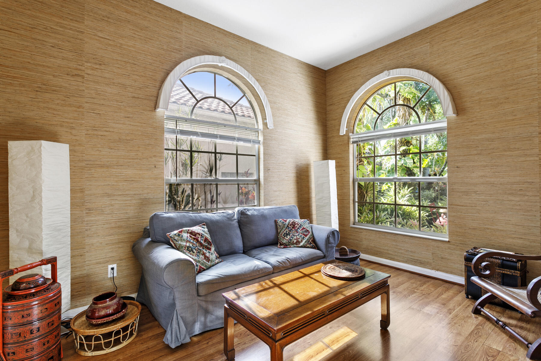 RIVERWALK 13 - Residential