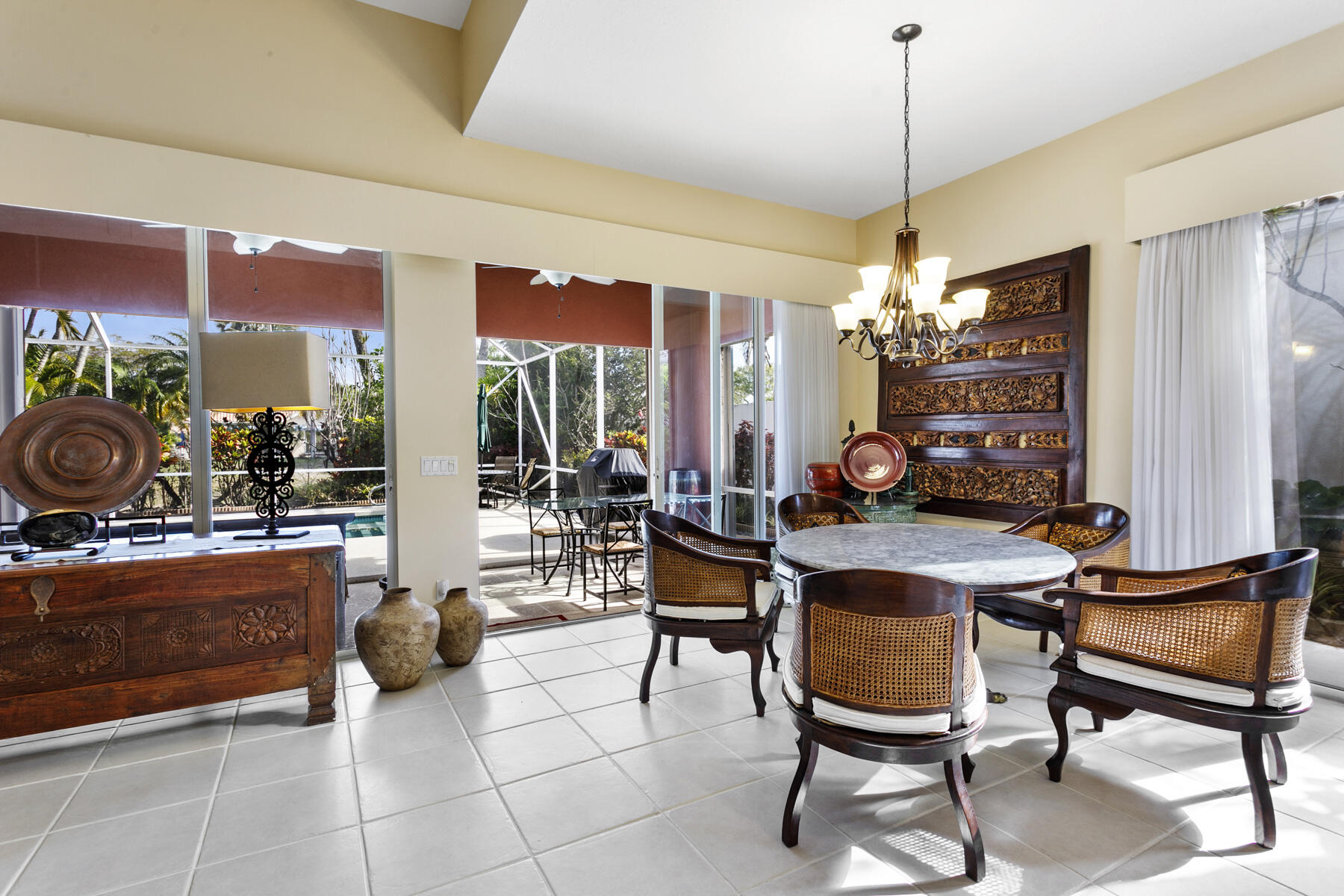 RIVERWALK 13 - Residential