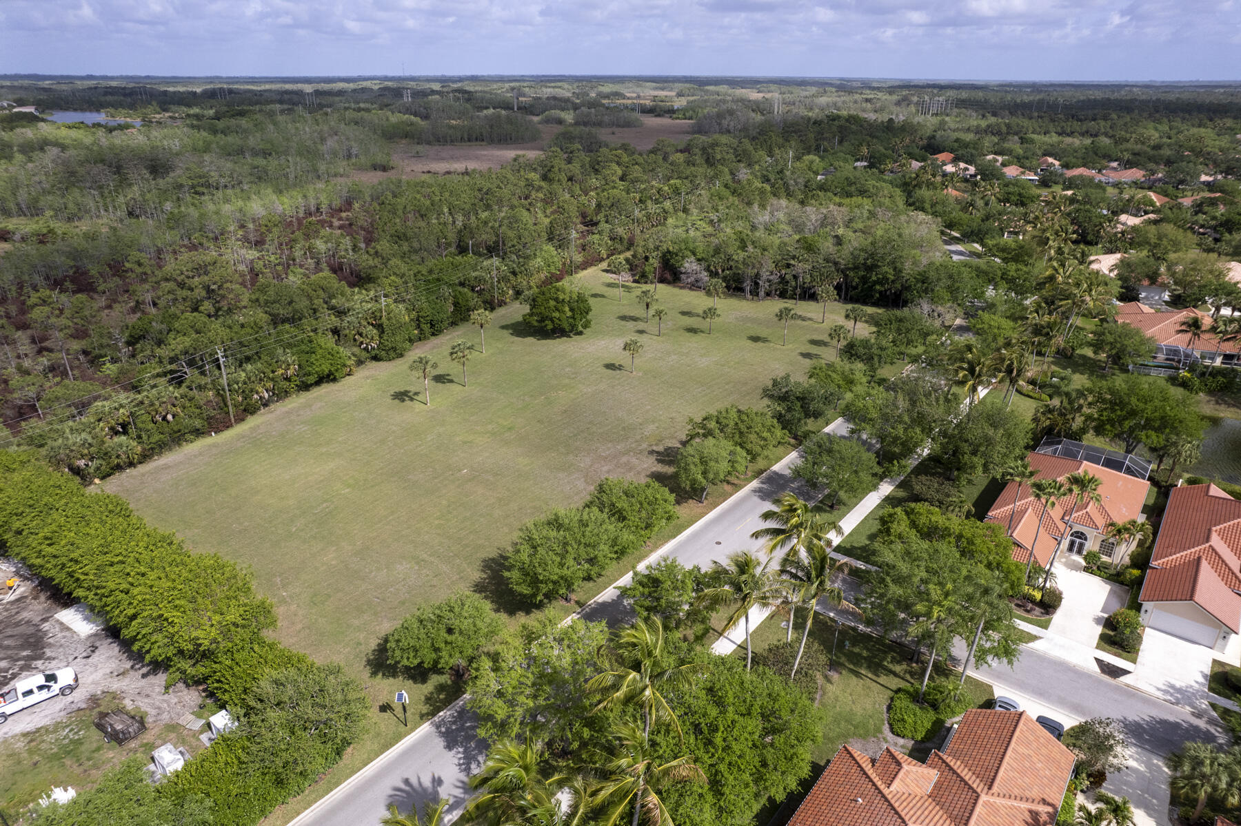 RIVERWALK 13 - Residential