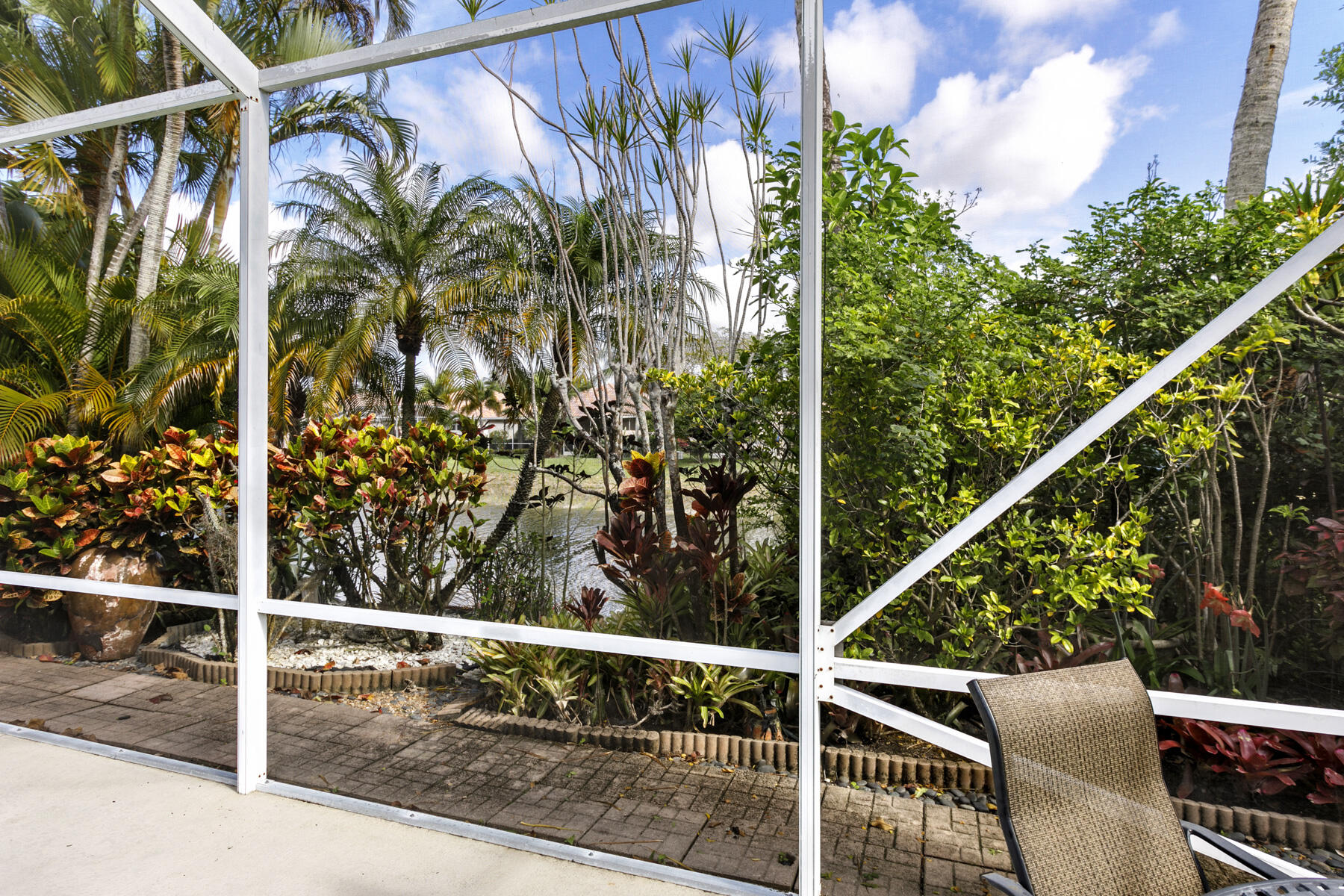 RIVERWALK 13 - Residential