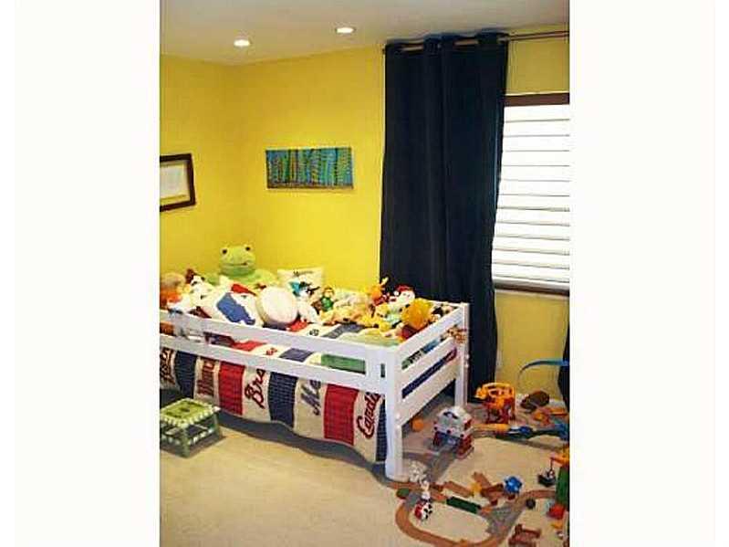 PINERIDGE - Residential