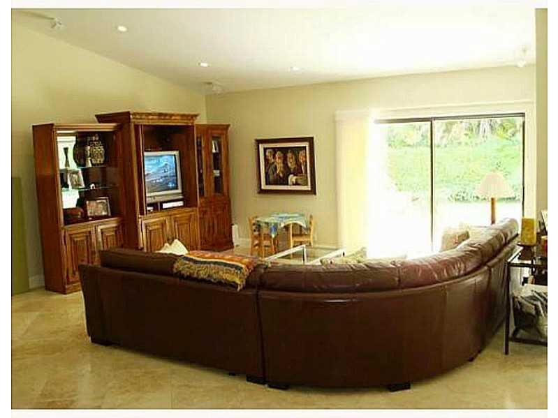 PINERIDGE - Residential