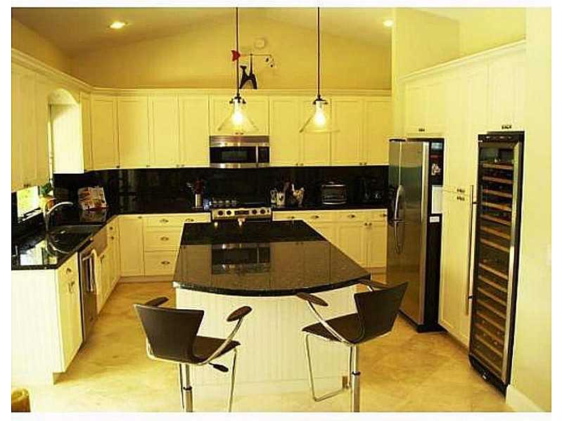 PINERIDGE - Residential