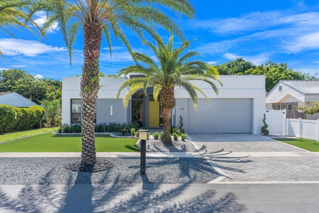 Photo of 318 NE 25th Street, Wilton Manors, FL 33305 (MLS # F10532894)