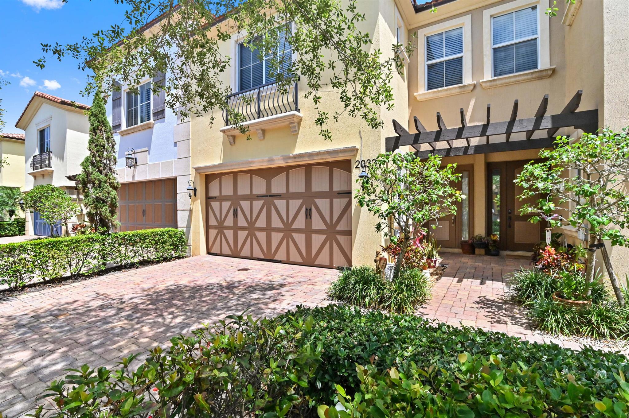 View West Palm Beach, FL 33411 townhome