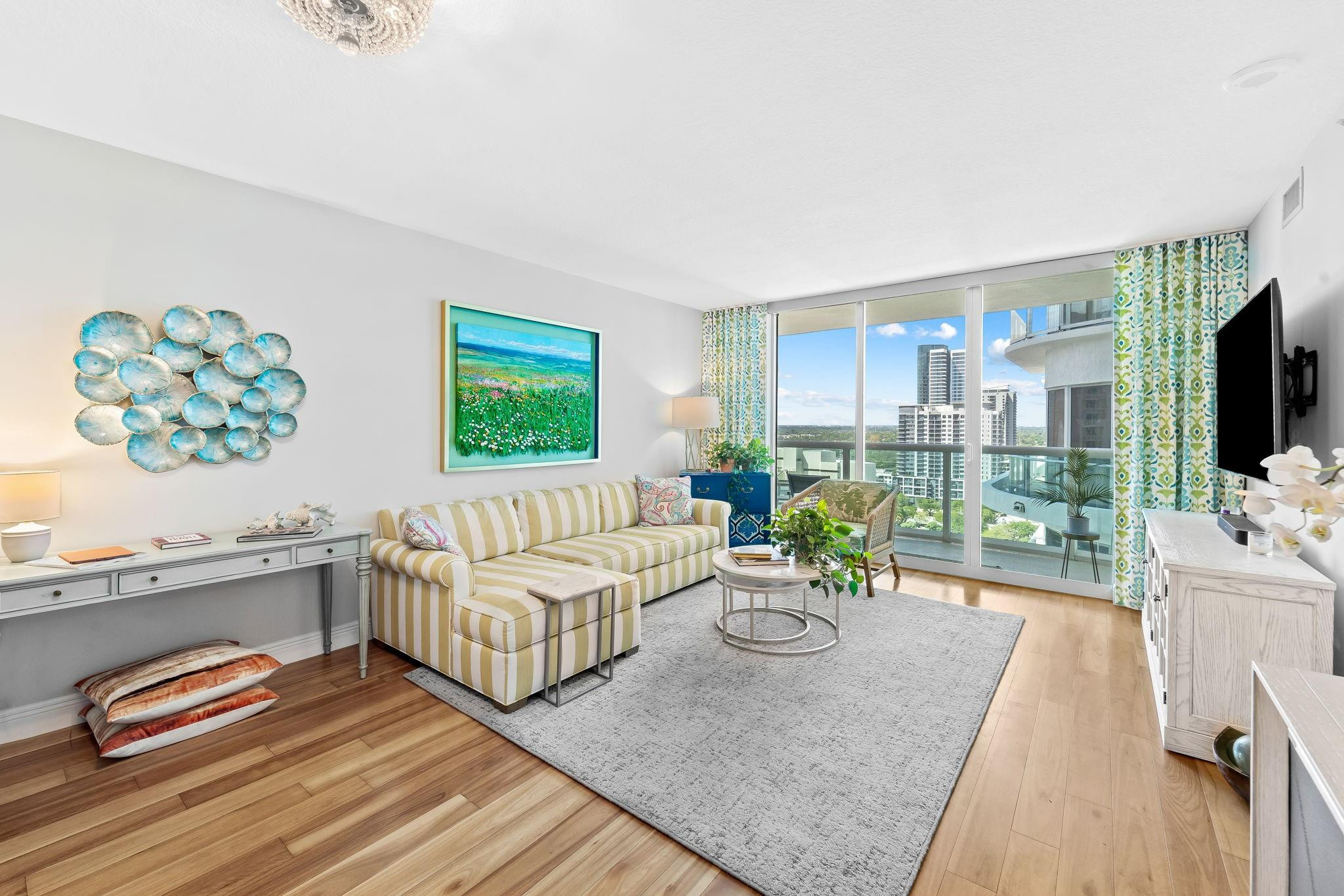 347 N New River Drive 2106