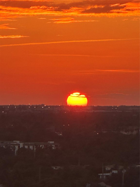 347 N New River Drive 2106