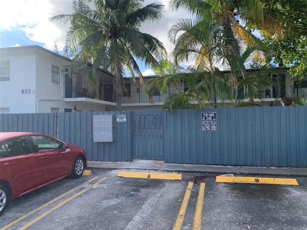 Photo of 600 NE 46th Court #3, Oakland Park, FL 33334 (MLS # F10508259)