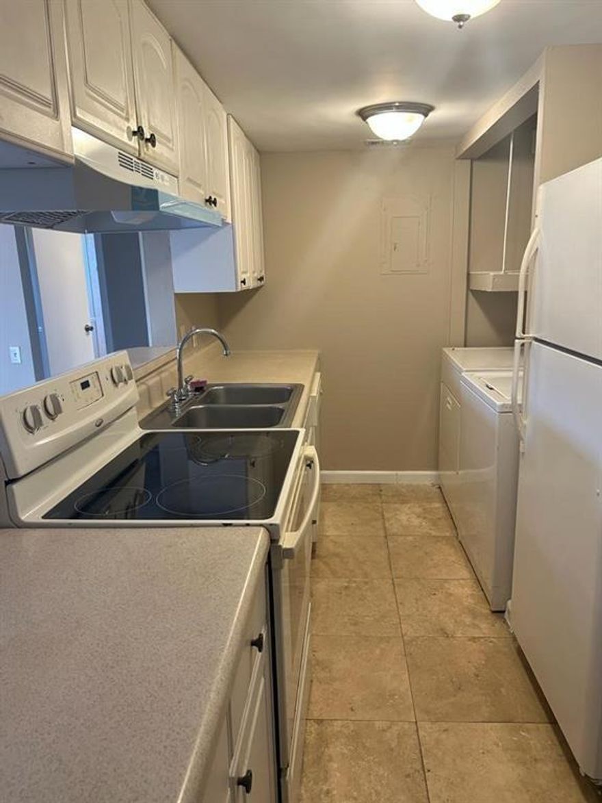 SPACIOUS 3 BEDROOM 2 BATHROOM UNIT WITH LIVING ROOM AND DINNING ROOM. FULL SIZE WASHER AND DRYER IN UNIT. CONVENIENTLY LOCATED NEAR SHOPPING PLAZA AND DIRECT ACCESS TO FLORIDA'S TURNPIKE, CONDO LOCATED NEXT TO TAMARA'S FIRE STATION. DONT MISS THIS GREAT OPPORTUNITY. AS PER ASSOCIAITON THERE IS 600 MINIMUM CREDIT SCORE REQUIRED. LANDLORD ASKS FOR 1ST MONTH AND TWO SECURITY DEPOSITS AND INCOME HAS TO BE AT LEAST 2.5 TIMES THE RENT VALUE **** EASY TO SHOW LOCKBOX AT THE DOOR. PLS SEE SHOWING INSTRUCTIONS. APPLICATIONS TAKE 2 WEEKS TO PROCESS. ALL OFFERS MUST INCLUDE PROOF OF INCOME( INCOME HAS TO BE AT LEAST 2.5 TIMES THE RENT) COPY OF ID, CREDIT REPORT AND BACKGROUND CHECK. LANDLORD REQUIRES 1ST MONTH, LAST MONTH AND SECURITY DEPOSIT. ASSOCIATION CAN TAKE UP TO 30 DAYS FOR APPROVAL ***PLEASE TEXT FOR ALL QUESTIONS**