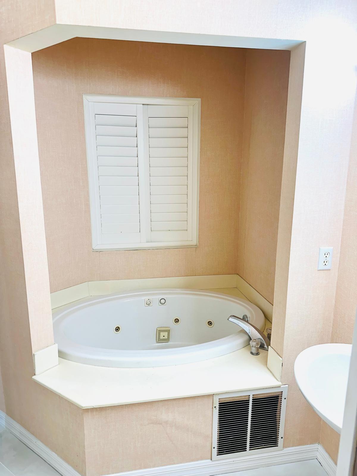 GOLF VILLAS II CONDOMINIUM - Residential Lease