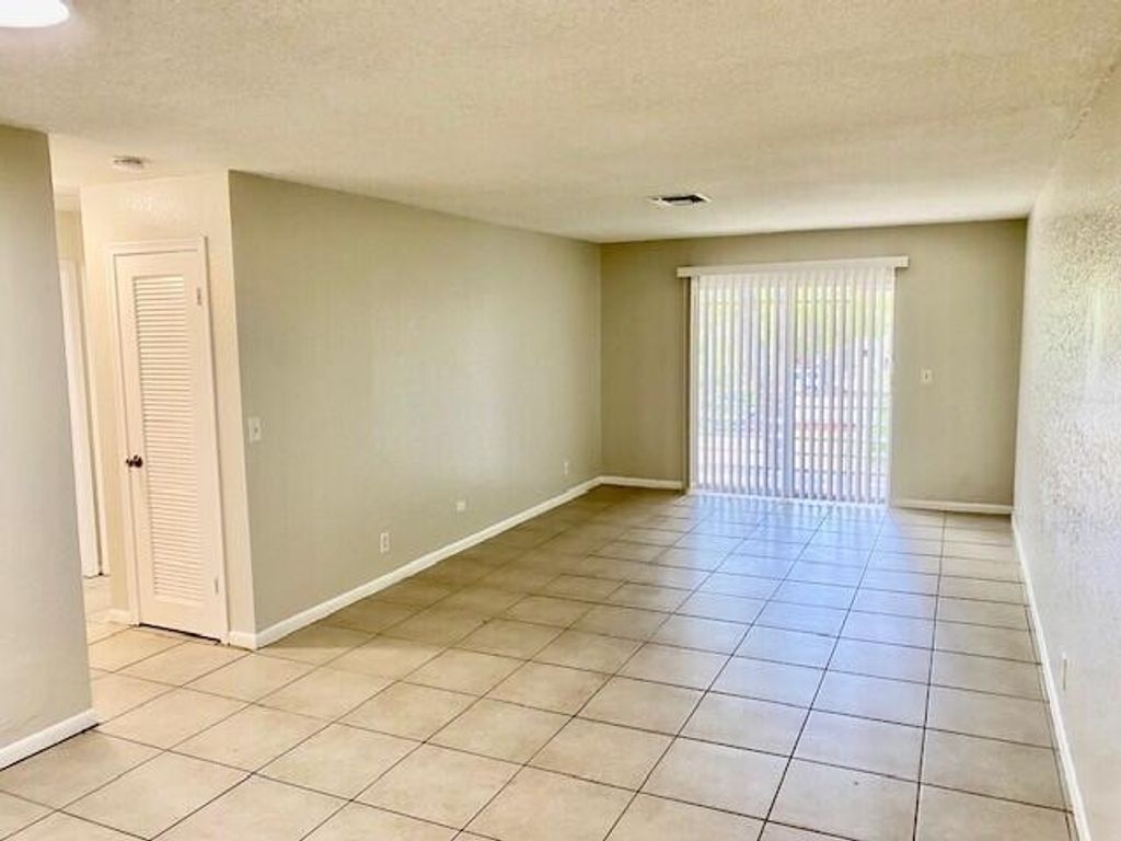 Photo of 200 Croton Avenue #208, Lantana, FL 33462 (MLS # B26021297)