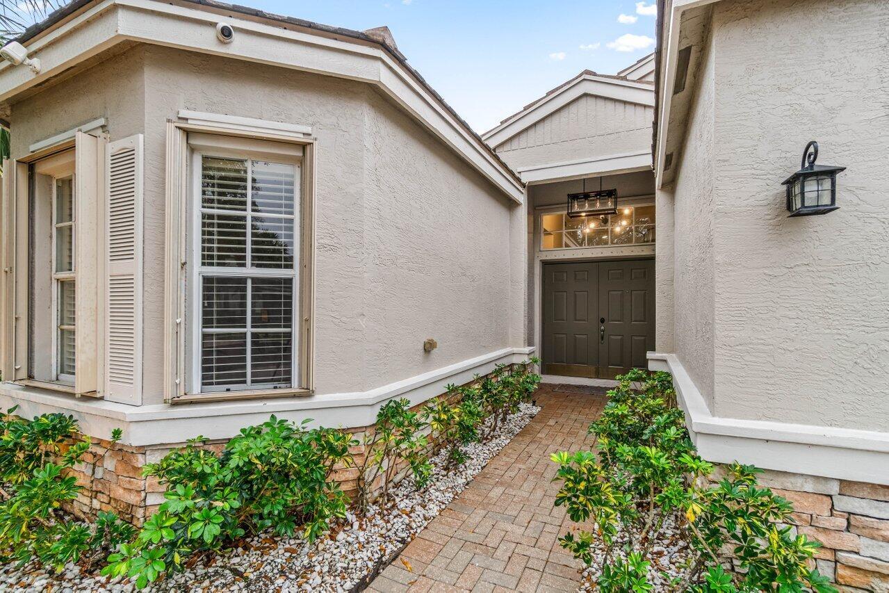 10322 Old Winston Court