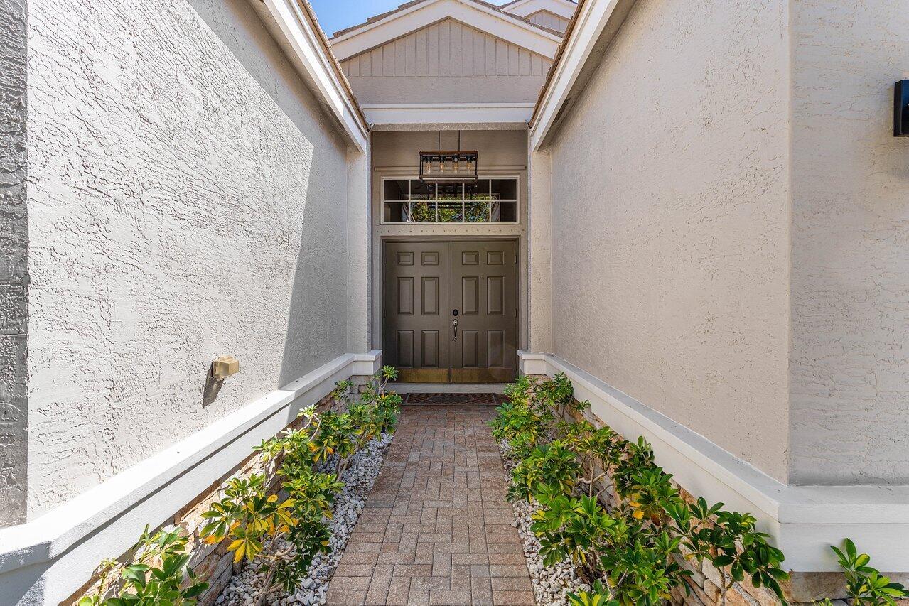 10322 Old Winston Court