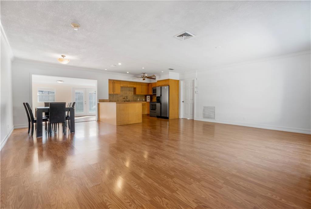 Floresta Estates 44-28 B - Residential