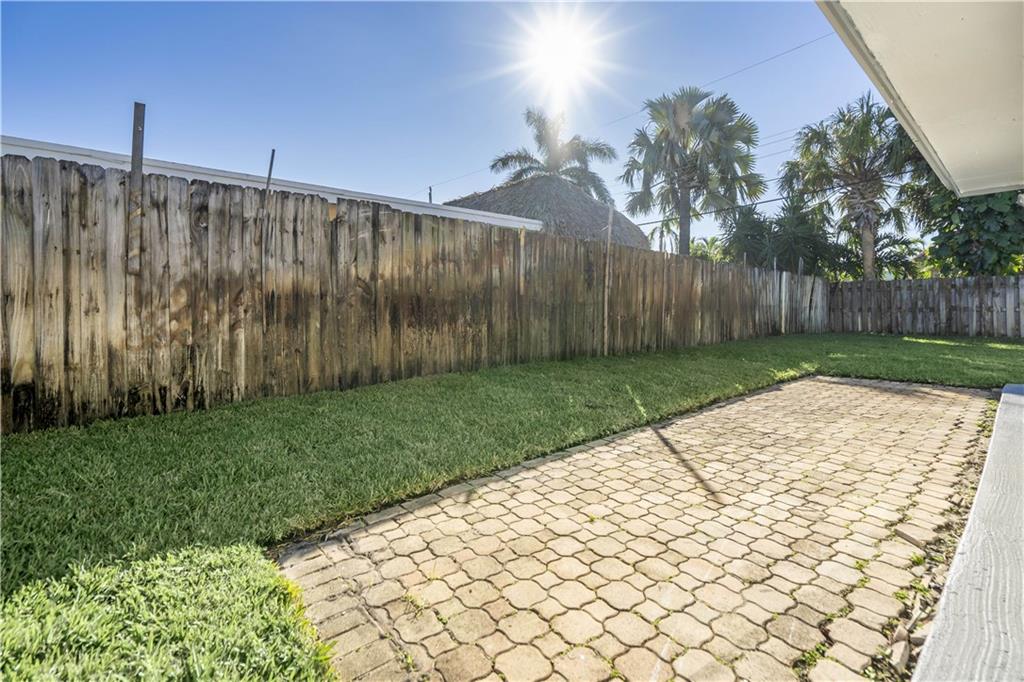 Floresta Estates 44-28 B - Residential