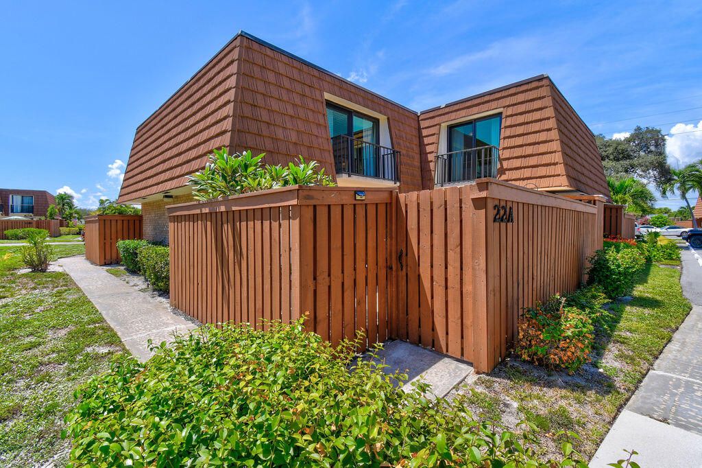 Photo of 3900 County Line Road #22a, Tequesta, FL 33469 (MLS # R10922389)