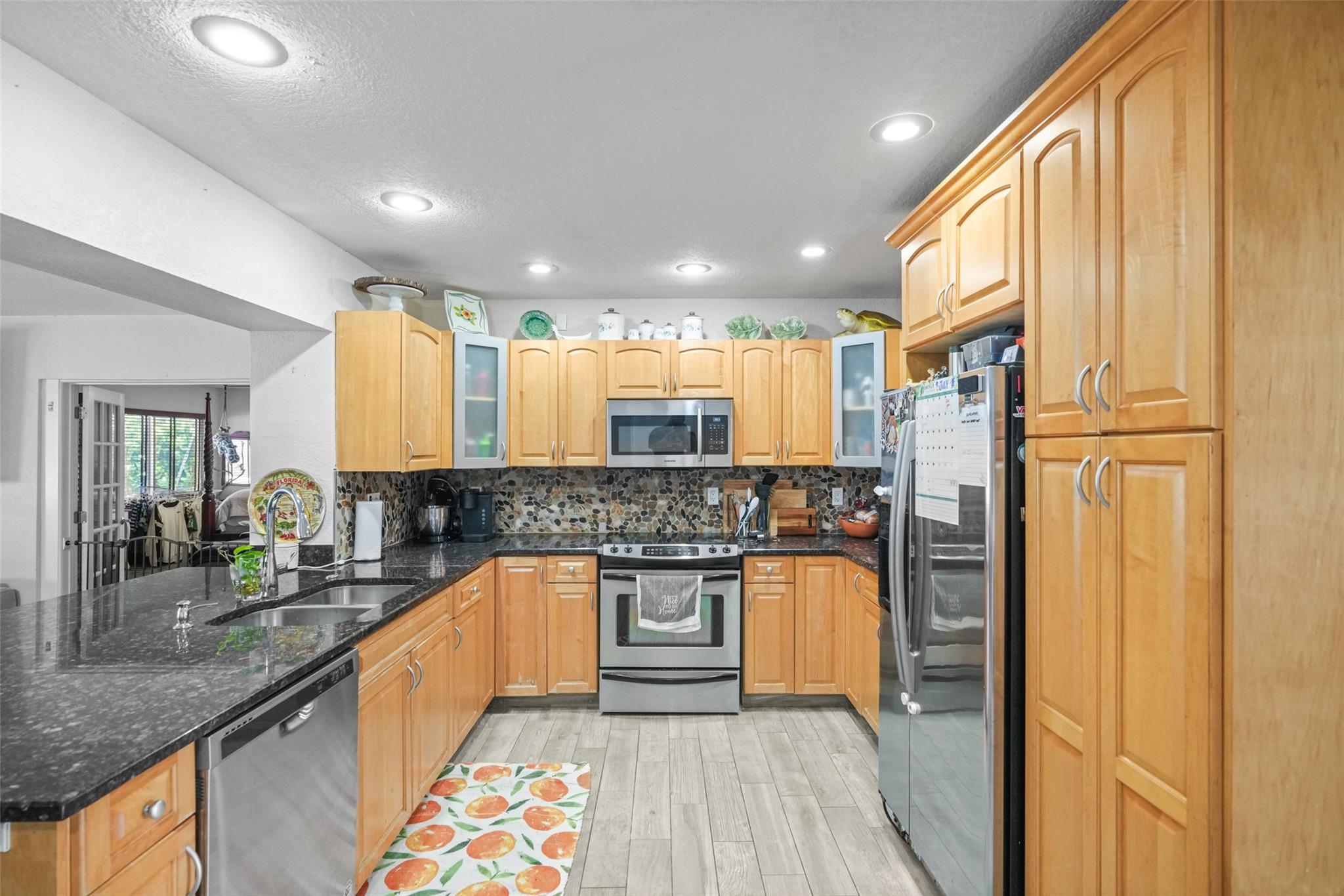 2251 SW 33rd Ave