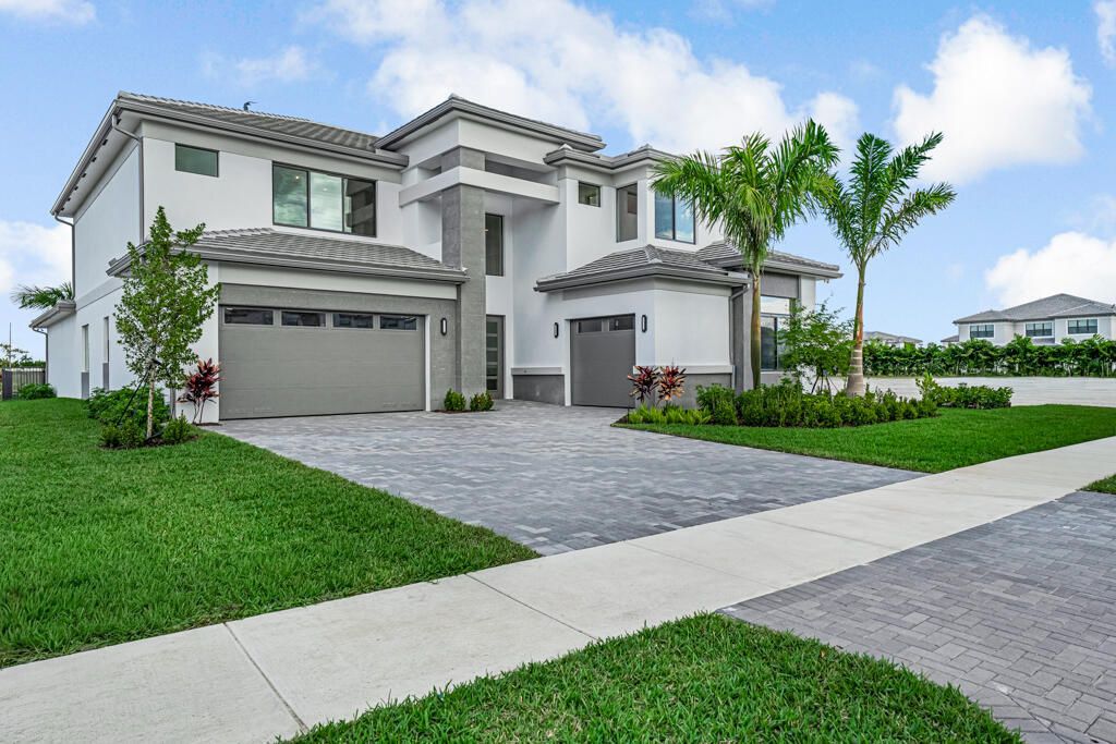 Photo of 13531 Nesting Pines Way, Palm Beach Gardens, FL 33412 (MLS # B26044313)