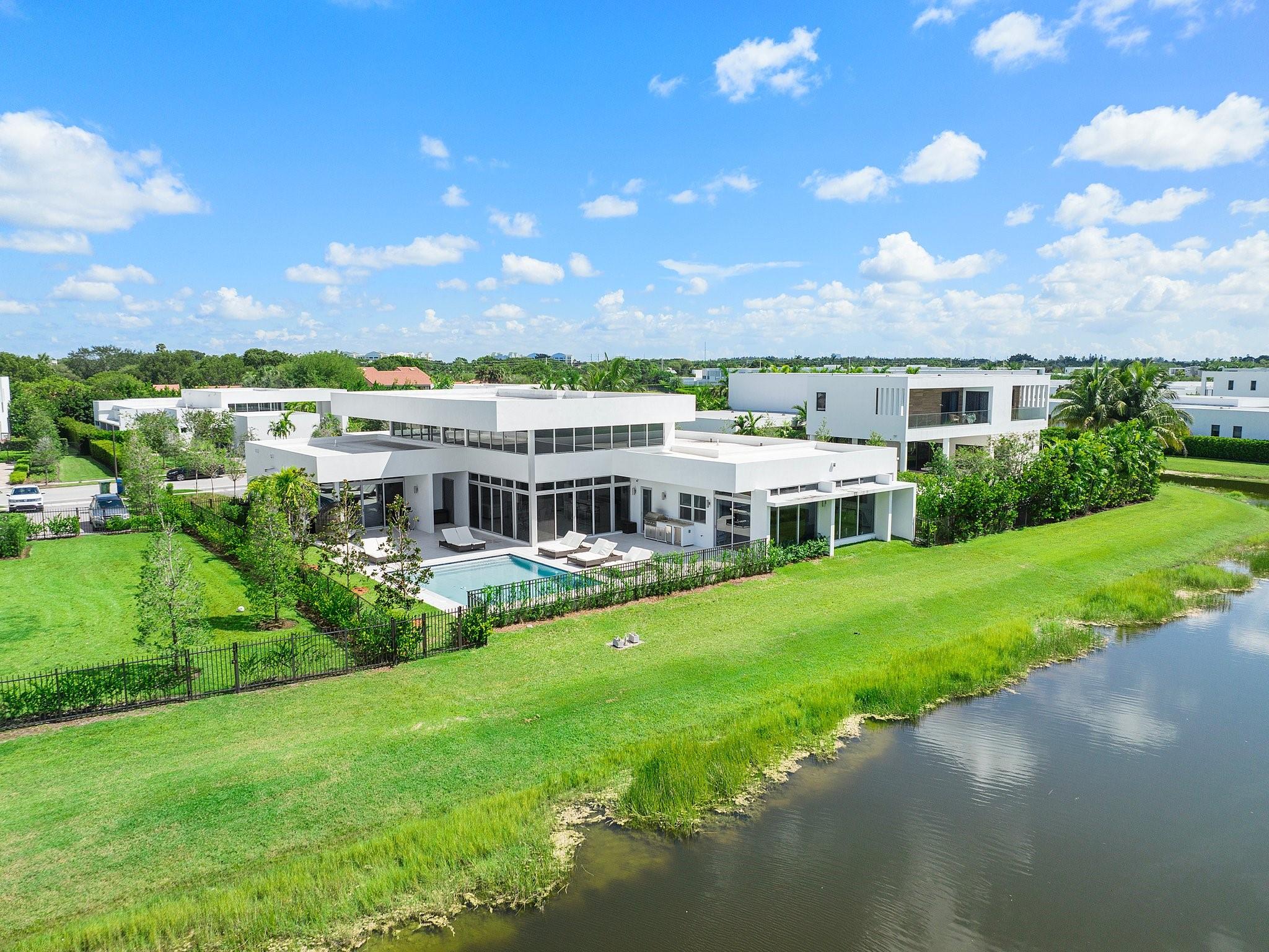 BOTANIKO WESTON - Residential