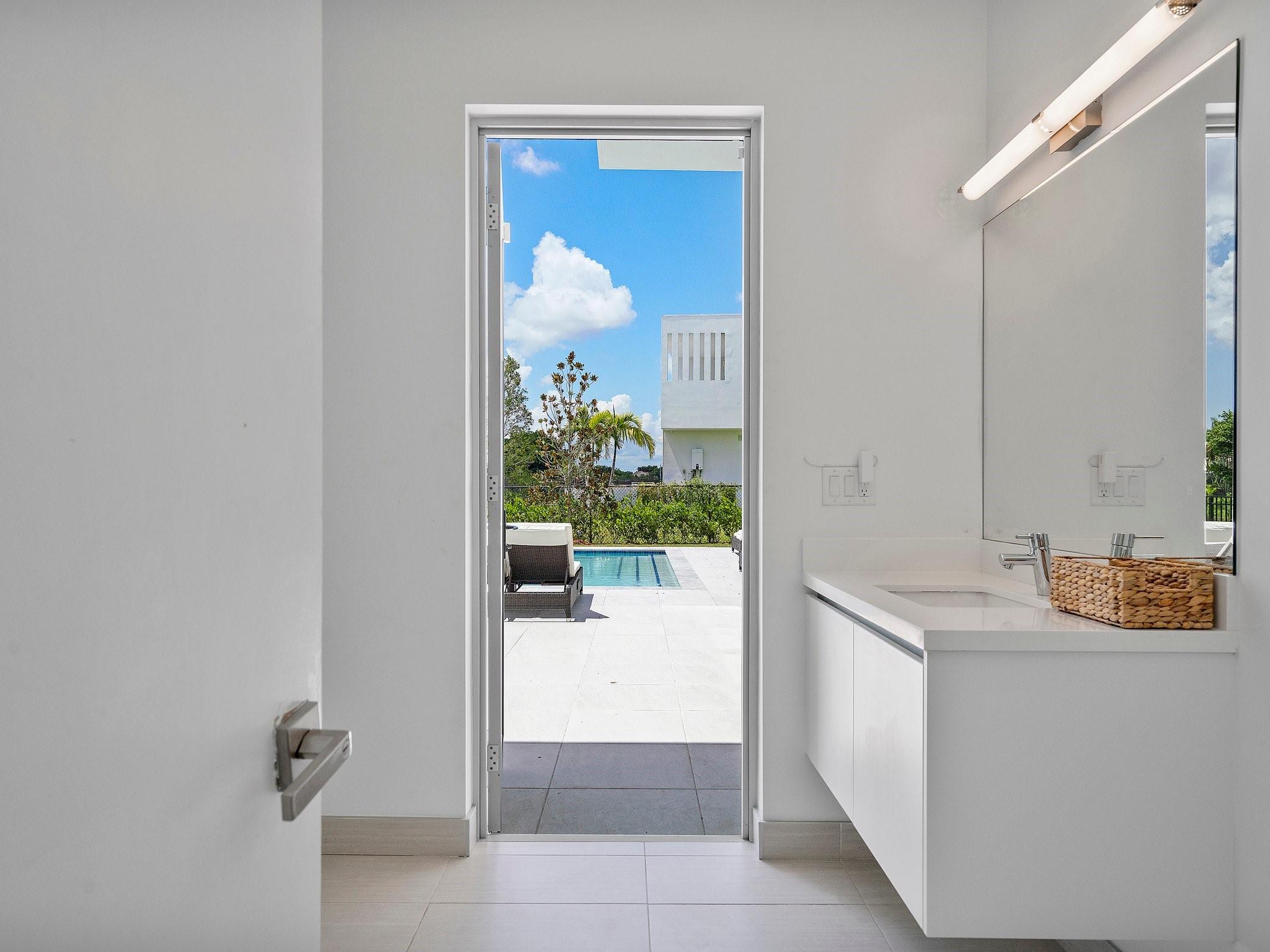 BOTANIKO WESTON - Residential