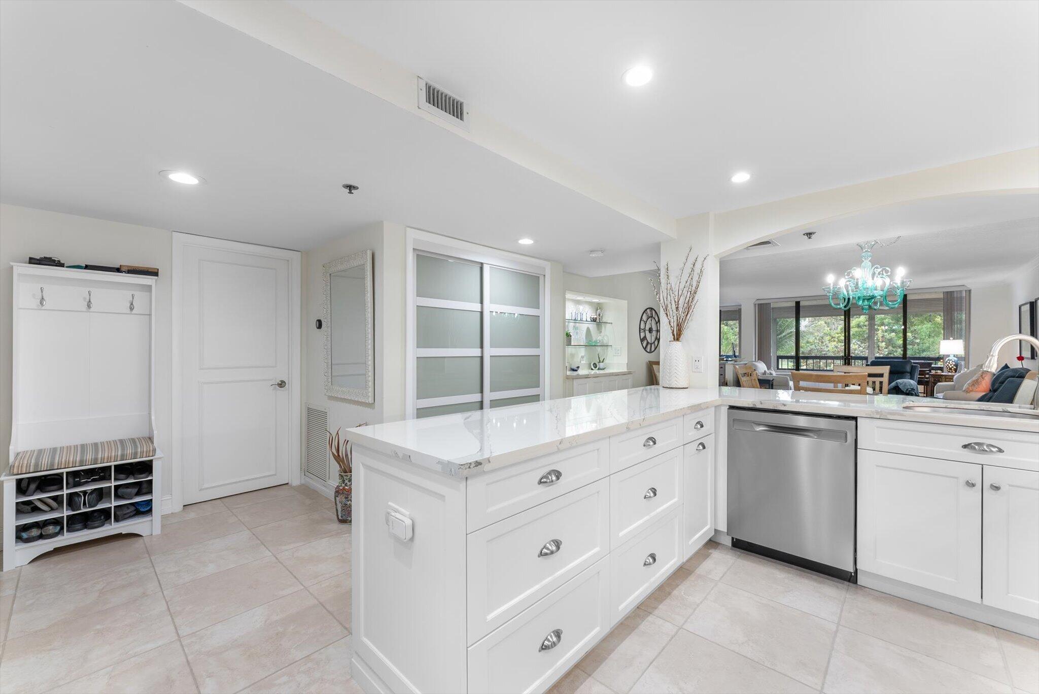 GLENS CONDO - Residential