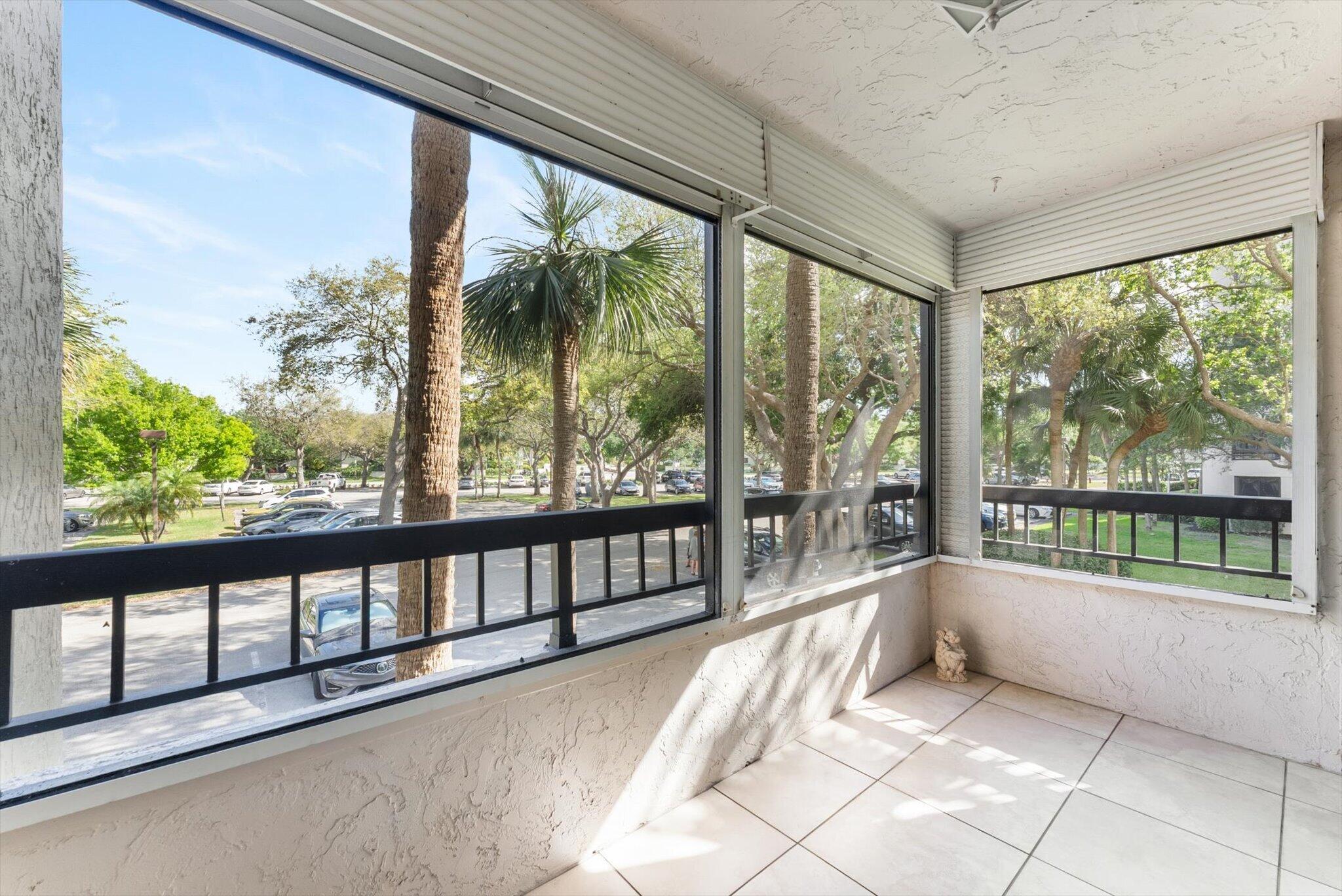 GLENS CONDO - Residential